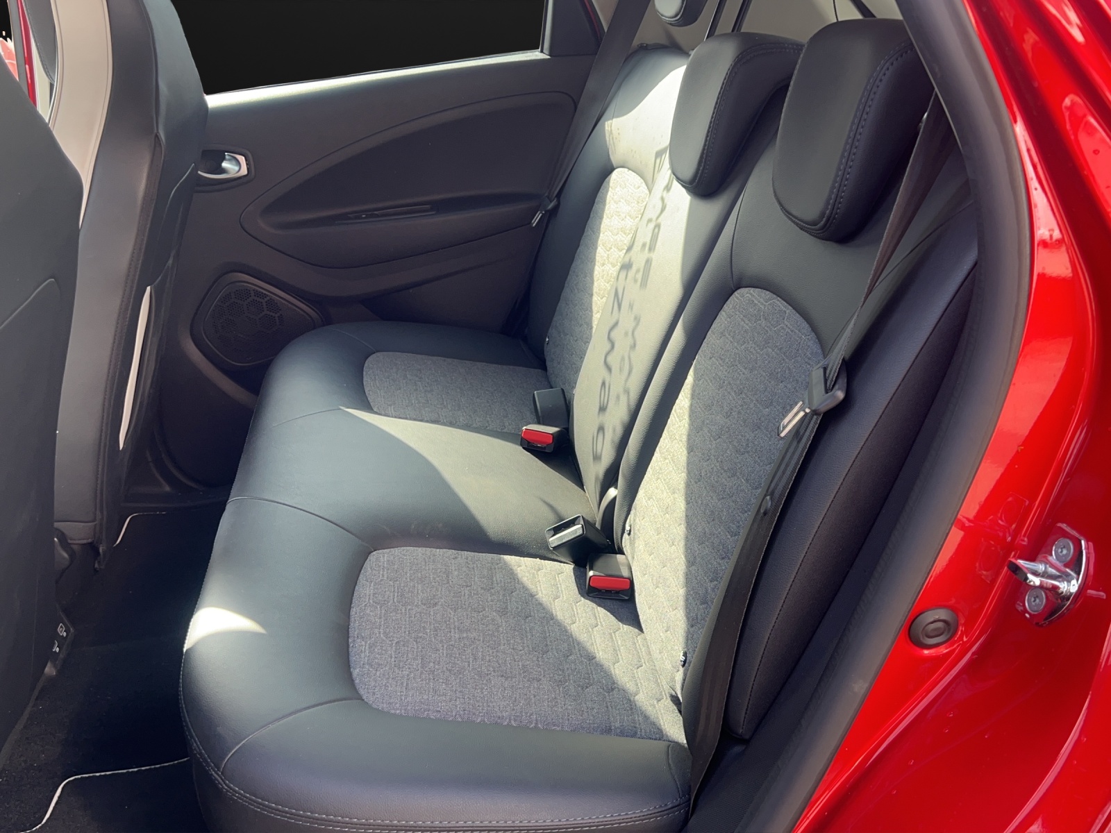 RENAULT Zoe Intens R135 (Batterie Miete)-image-9