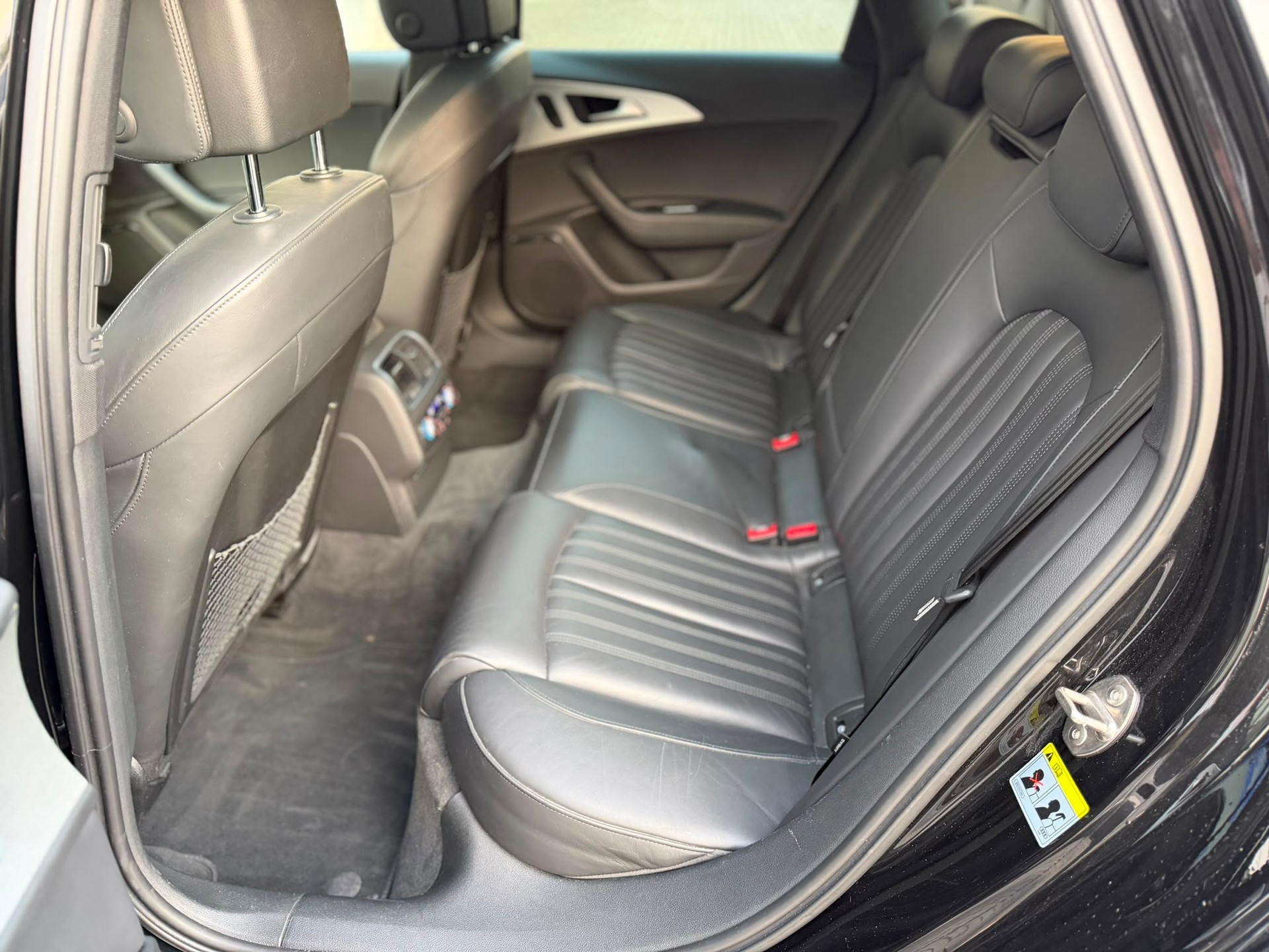 AUDI A6 Avant 3.0 TDI V6 quattro S-tronic-image-18