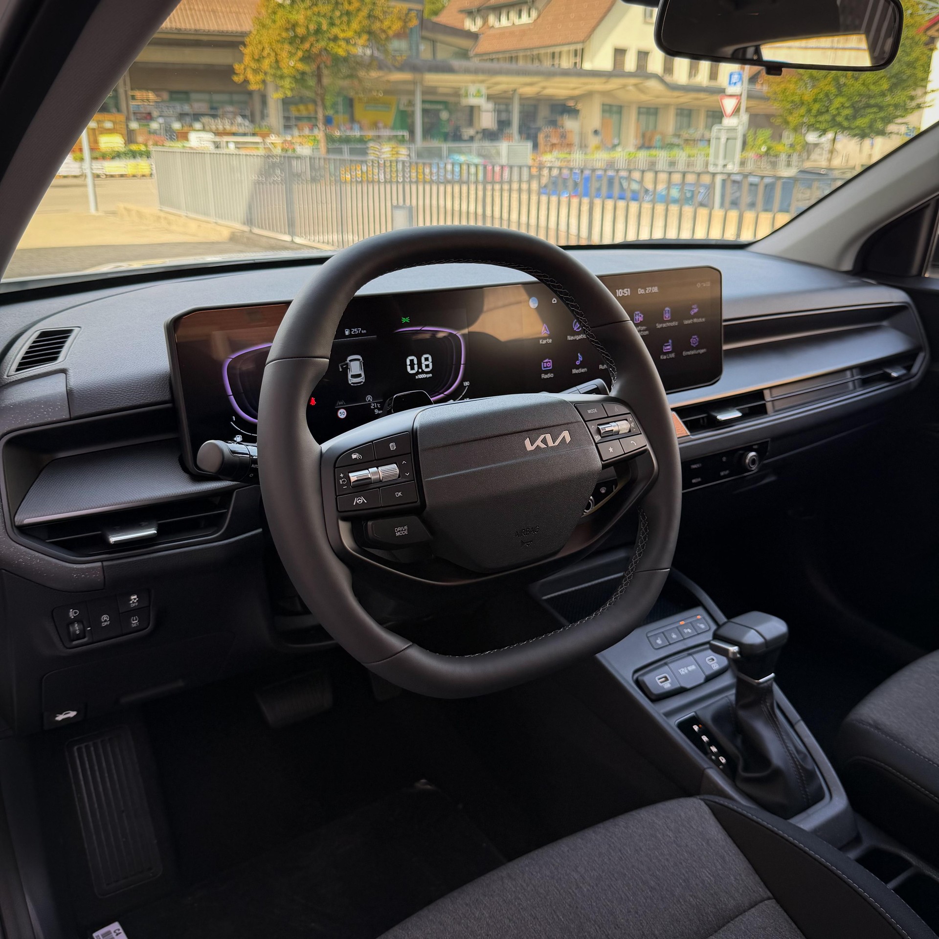 KIA Stonic 1.0 T-GDi-showroom-element-3