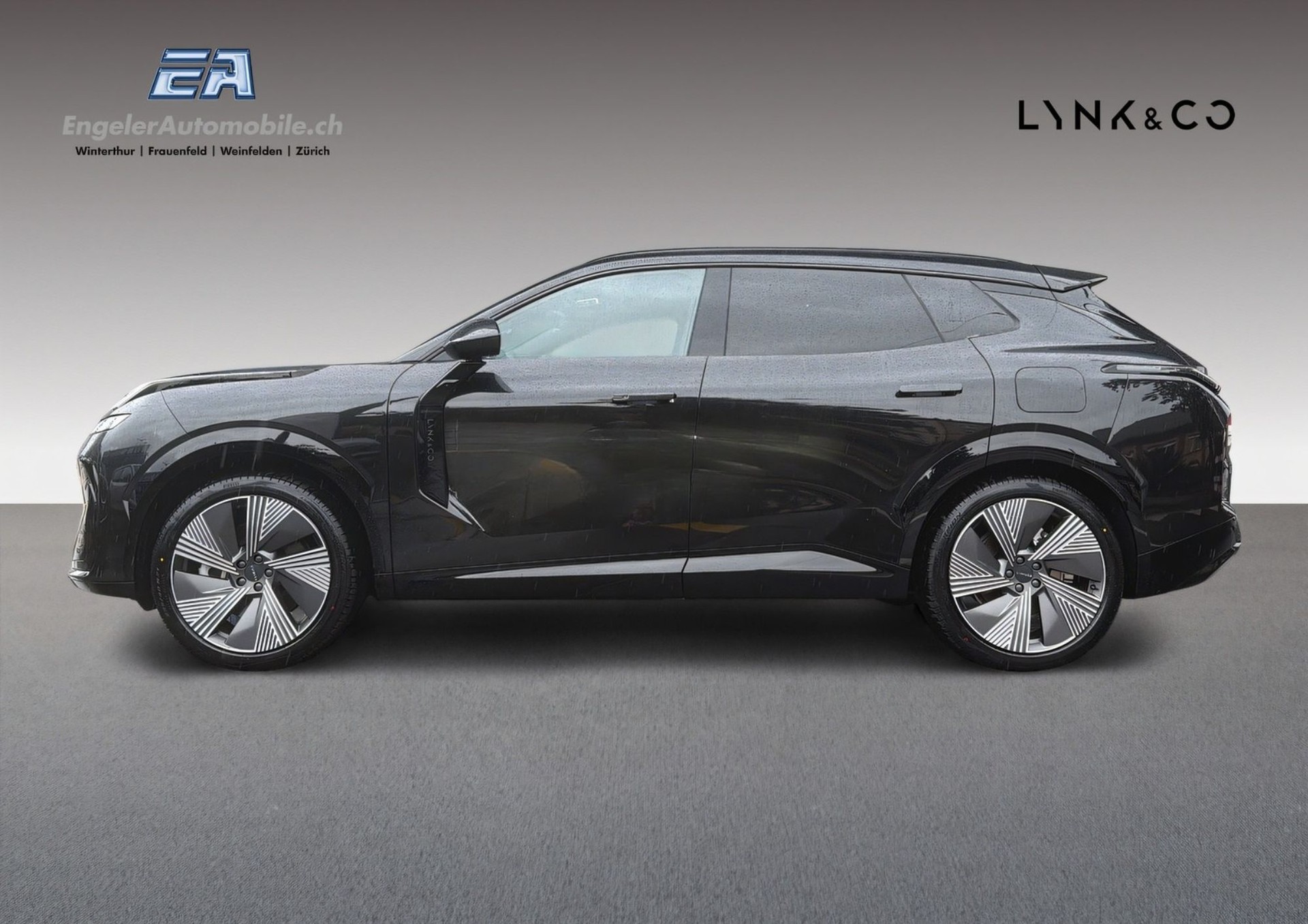 LYNK & CO 08 1.5 PHEV More-showroom-element-2