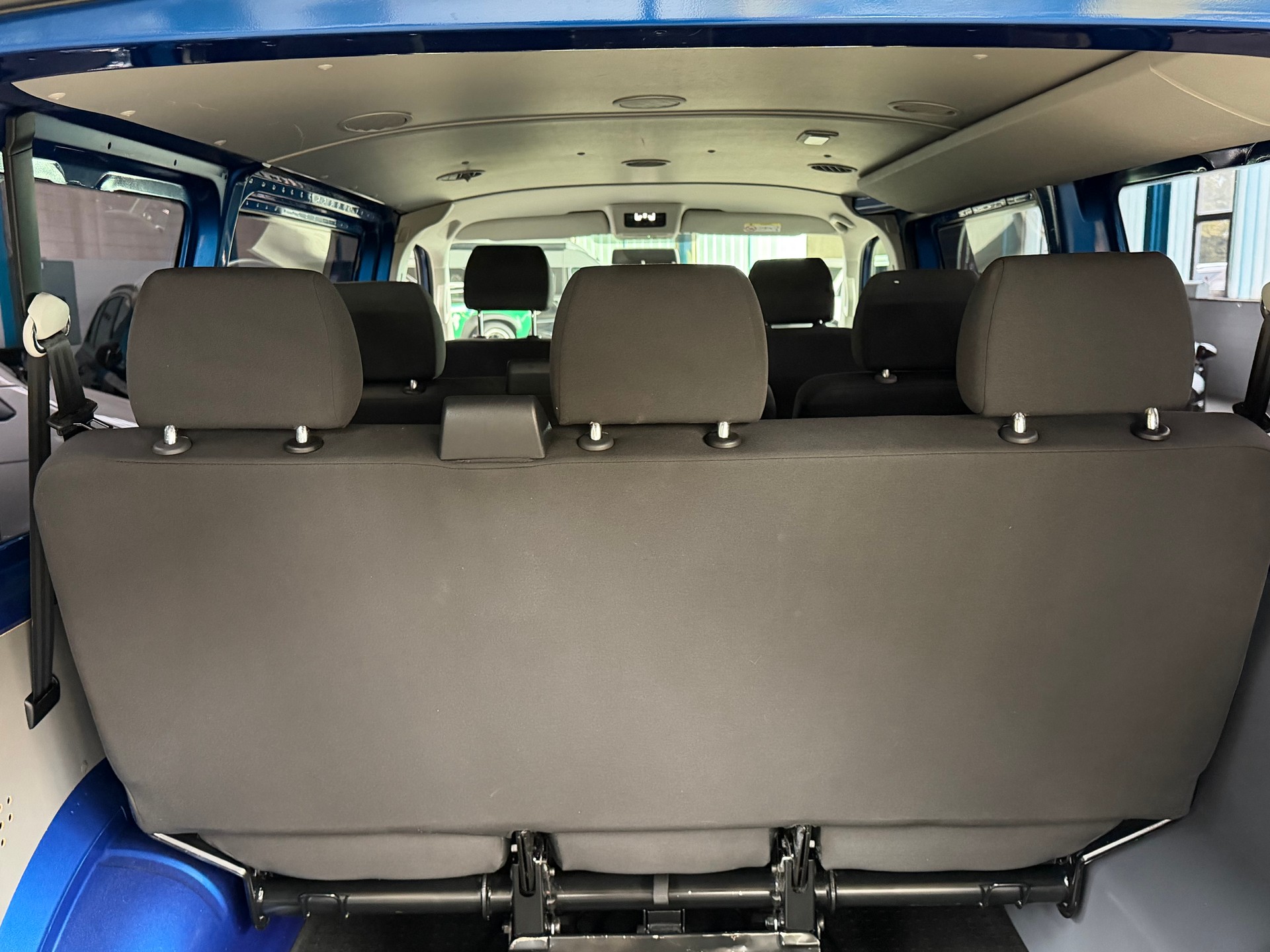 VW T6.1 2.0 TDI DSG Automat / 8-Plätzer / Tempomat-image-15