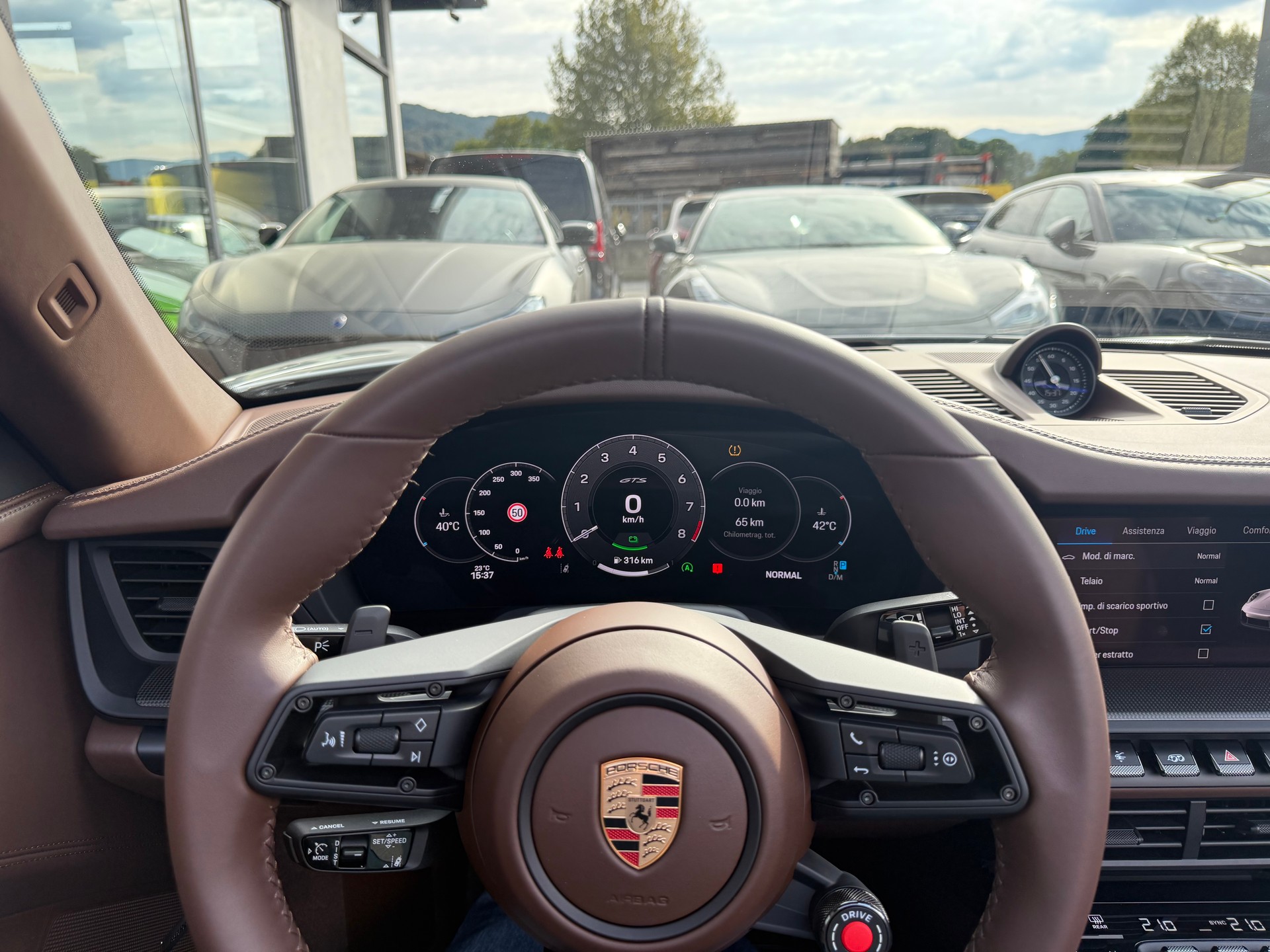PORSCHE 911 Carrera Cabriolet GTS PDK-image-16