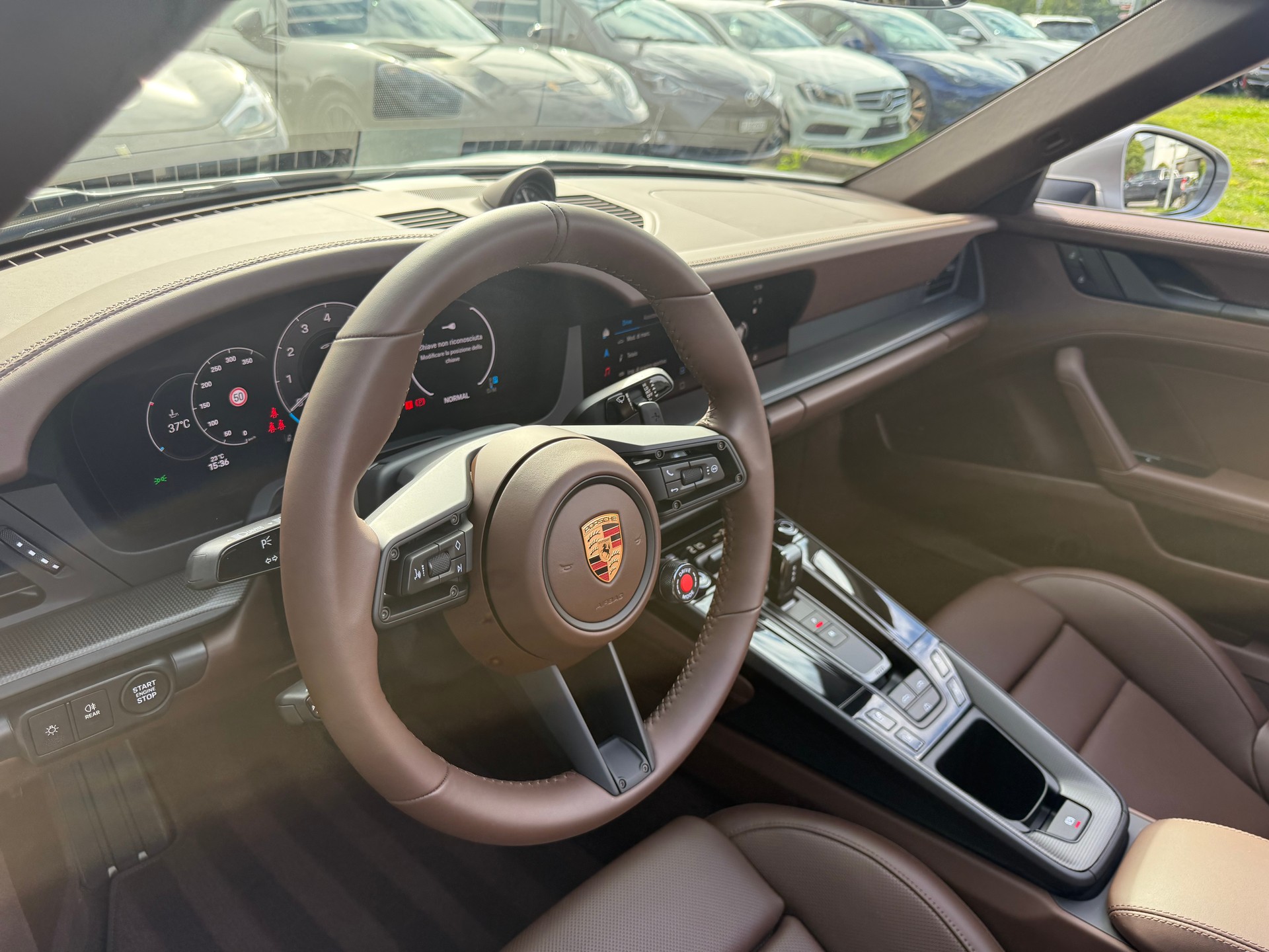 PORSCHE 911 Carrera Cabriolet GTS PDK-image-15