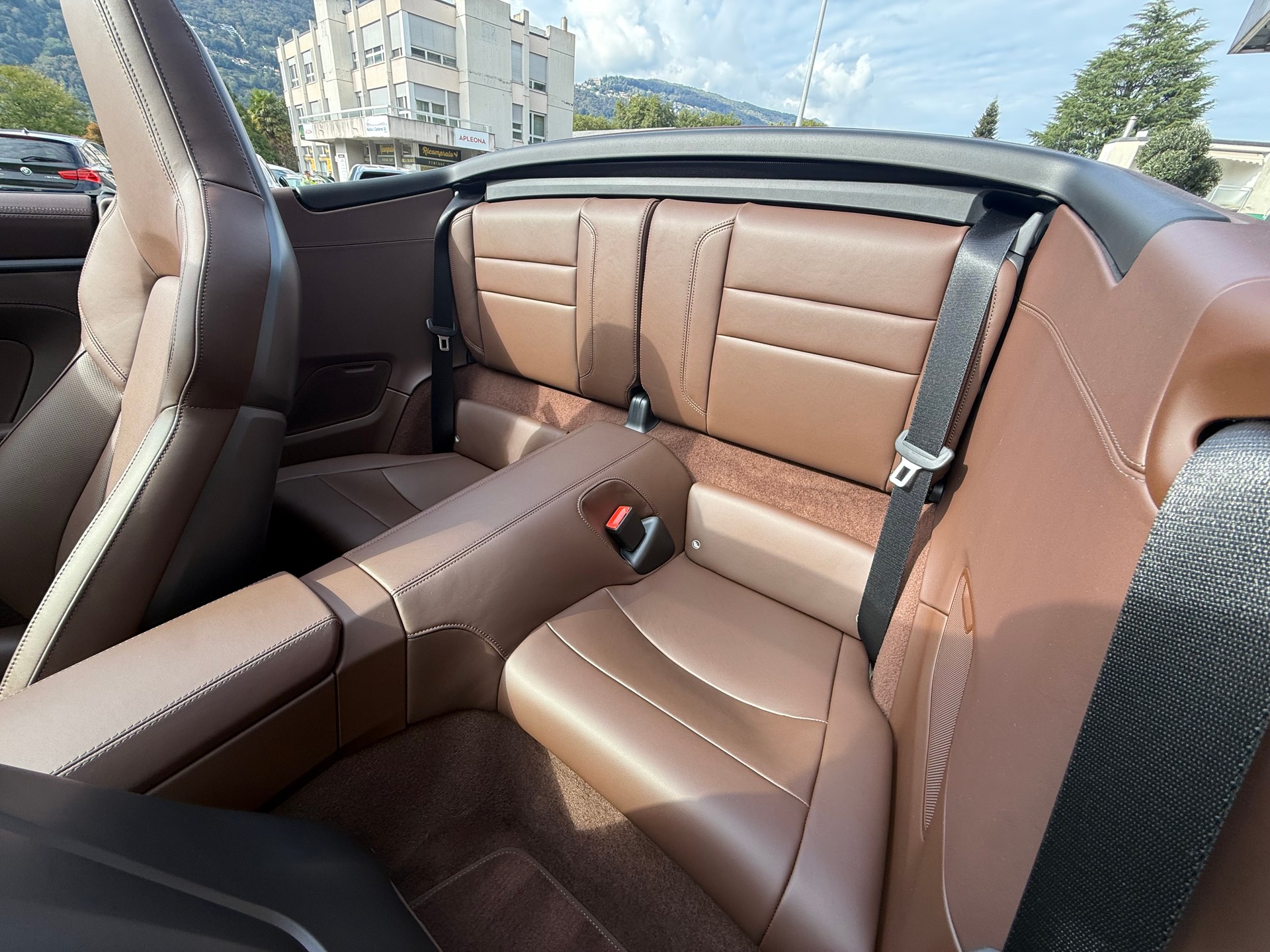 PORSCHE 911 Carrera Cabriolet GTS PDK-image-18