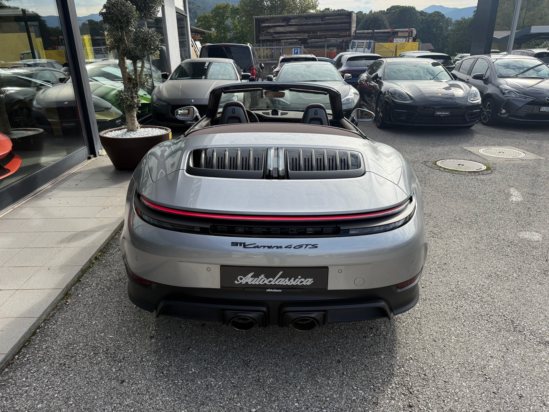 PORSCHE 911 Carrera Cabriolet GTS PDK-showroom-element-2