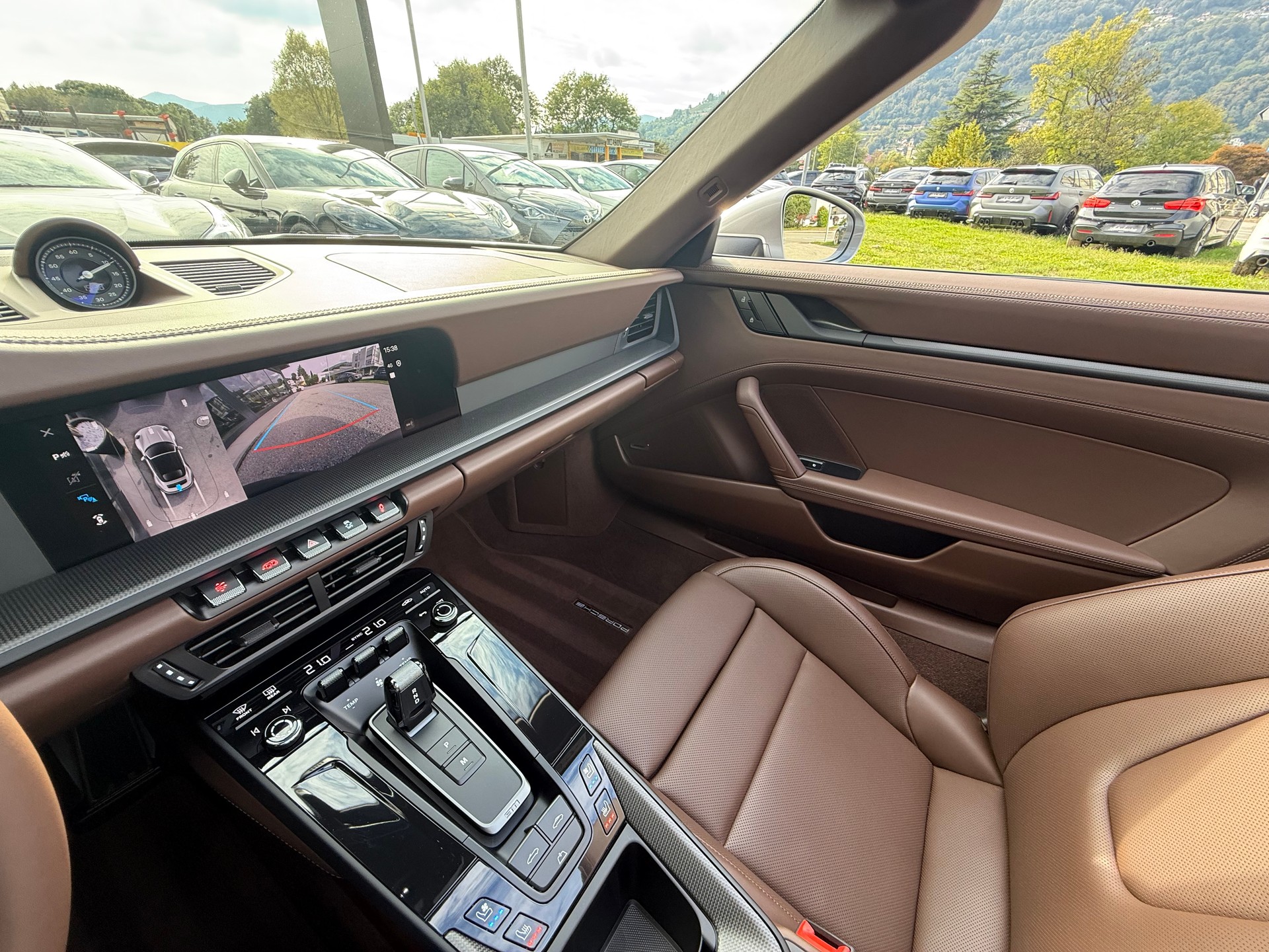 PORSCHE 911 Carrera Cabriolet GTS PDK-image-17