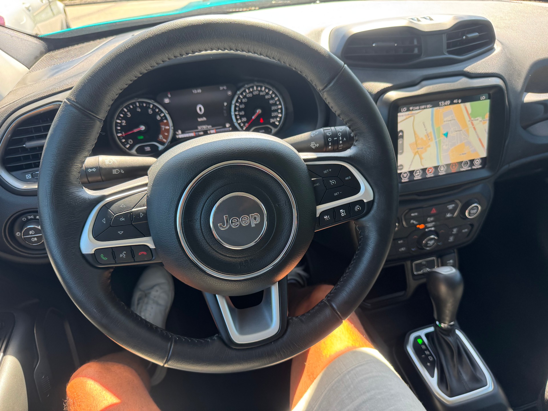 JEEP Renegade 1.5 MHEV Swiss Limited Sky-image-21