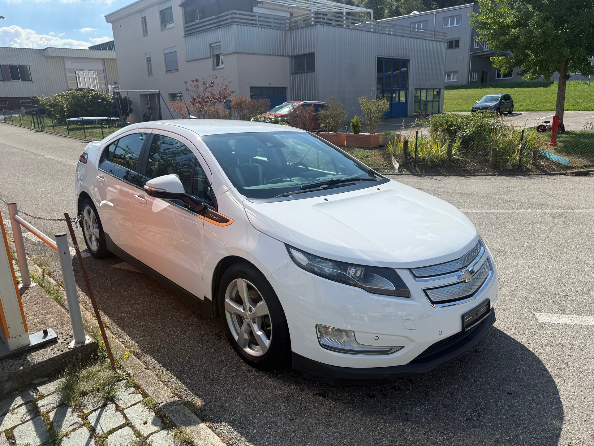 CHEVROLET VOLT-image-1