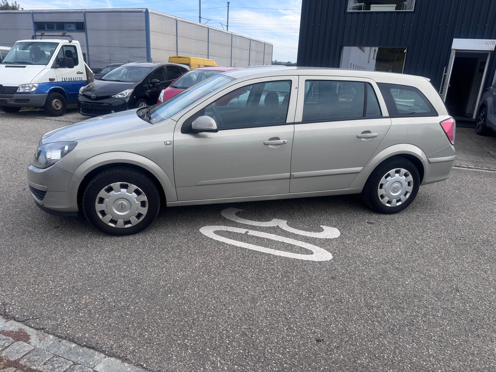 OPEL Astra Caravan 1.6i 16V TP Sport-image-4