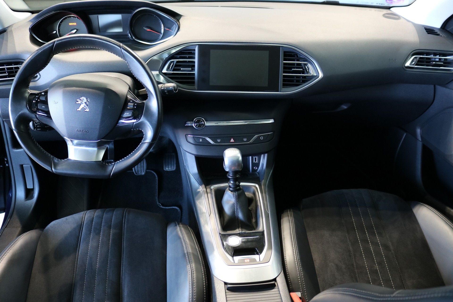 PEUGEOT 308 1.6 THP Allure-showroom-element-1
