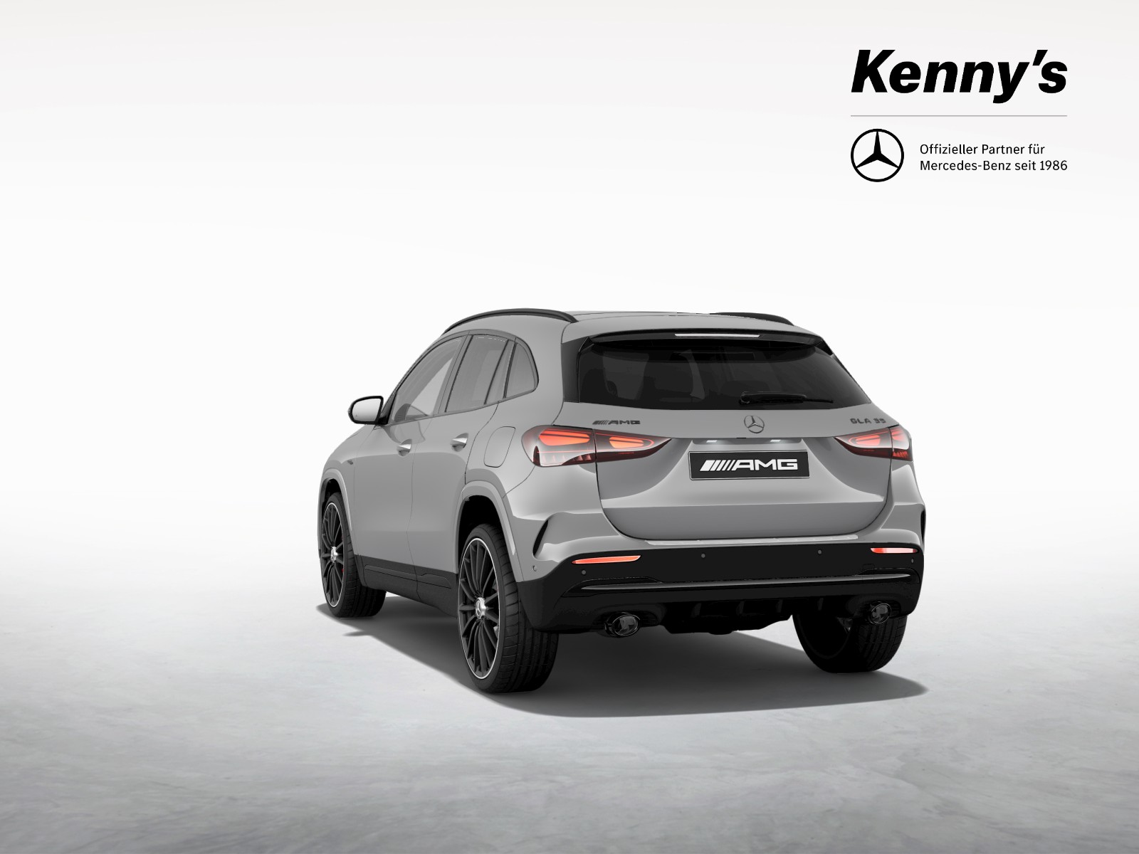 MERCEDES-BENZ GLA 35 AMG 4MATIC-showroom-element-3