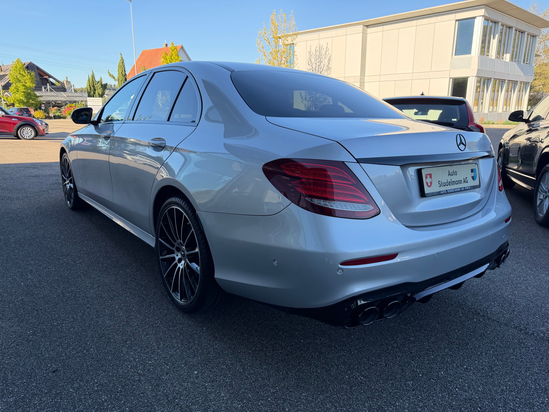 MERCEDES-BENZ E 220 d AMG Front+Heck, AMG Line 4matic-image-6