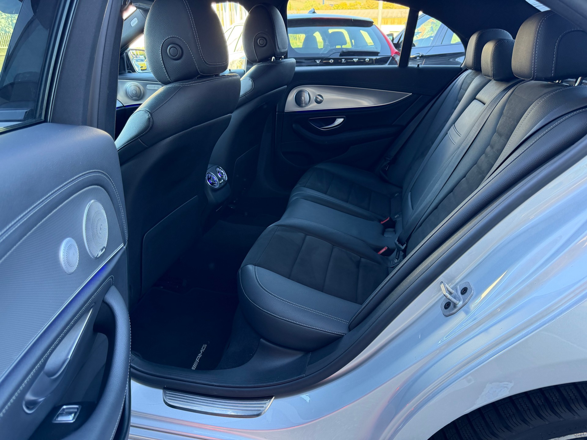 MERCEDES-BENZ E 220 d AMG Front+Heck, AMG Line 4matic-image-22