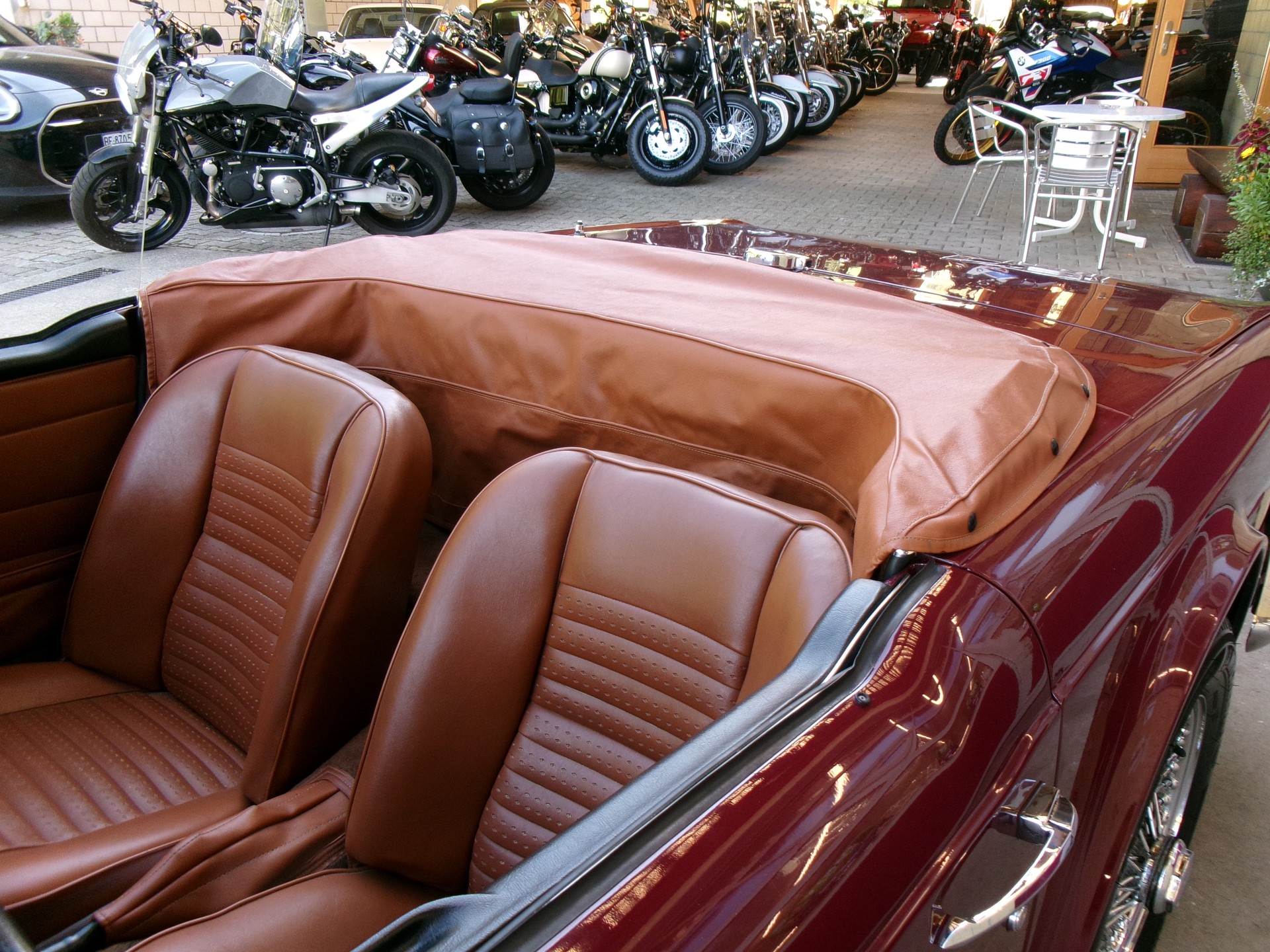 TRIUMPH TR6-image-14