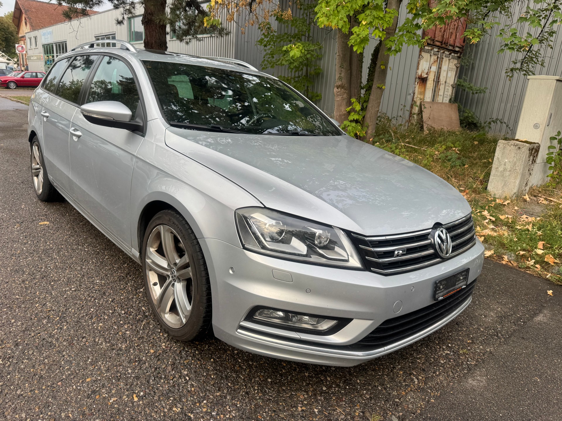 VW Passat Variant 2.0 TSI R-Line DSG-image-2