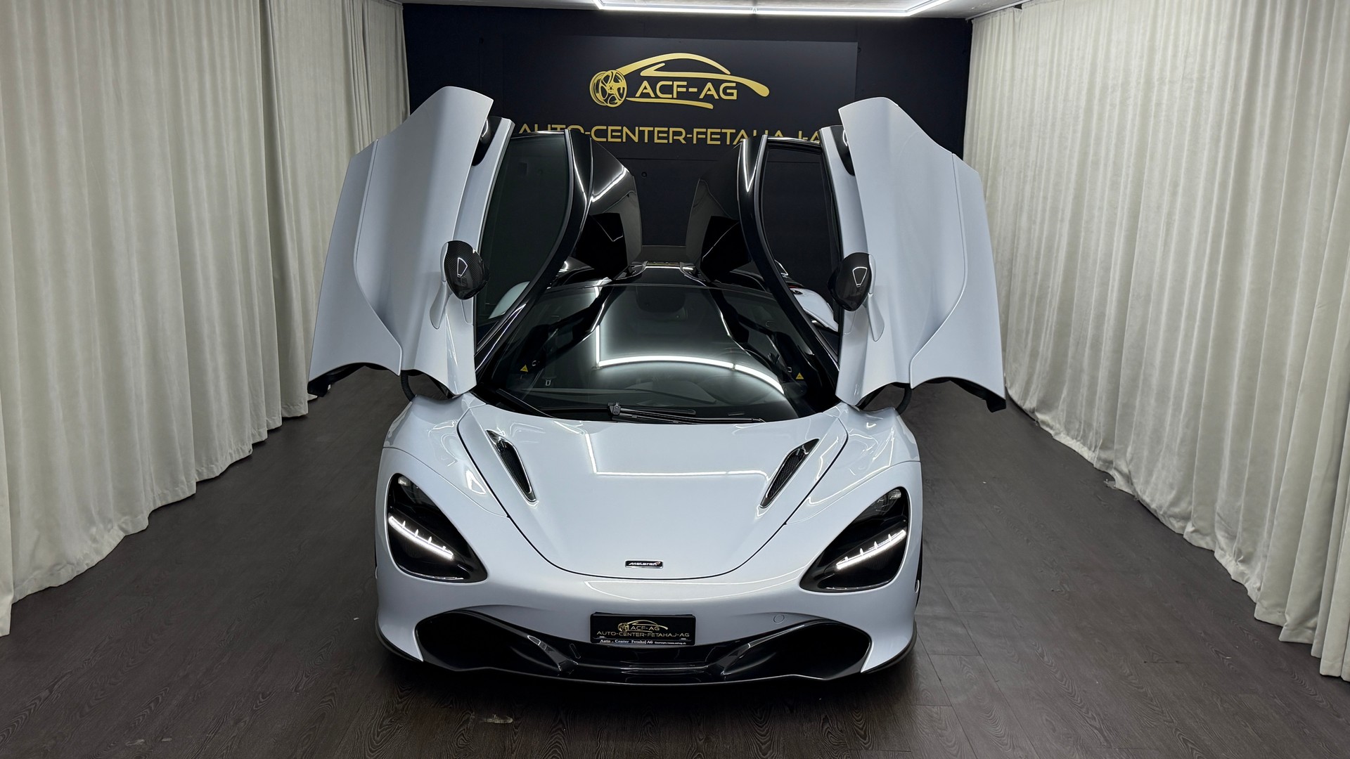 McLAREN 720S Coupé Performance 4.0 V8 SSG-showroom-element-1