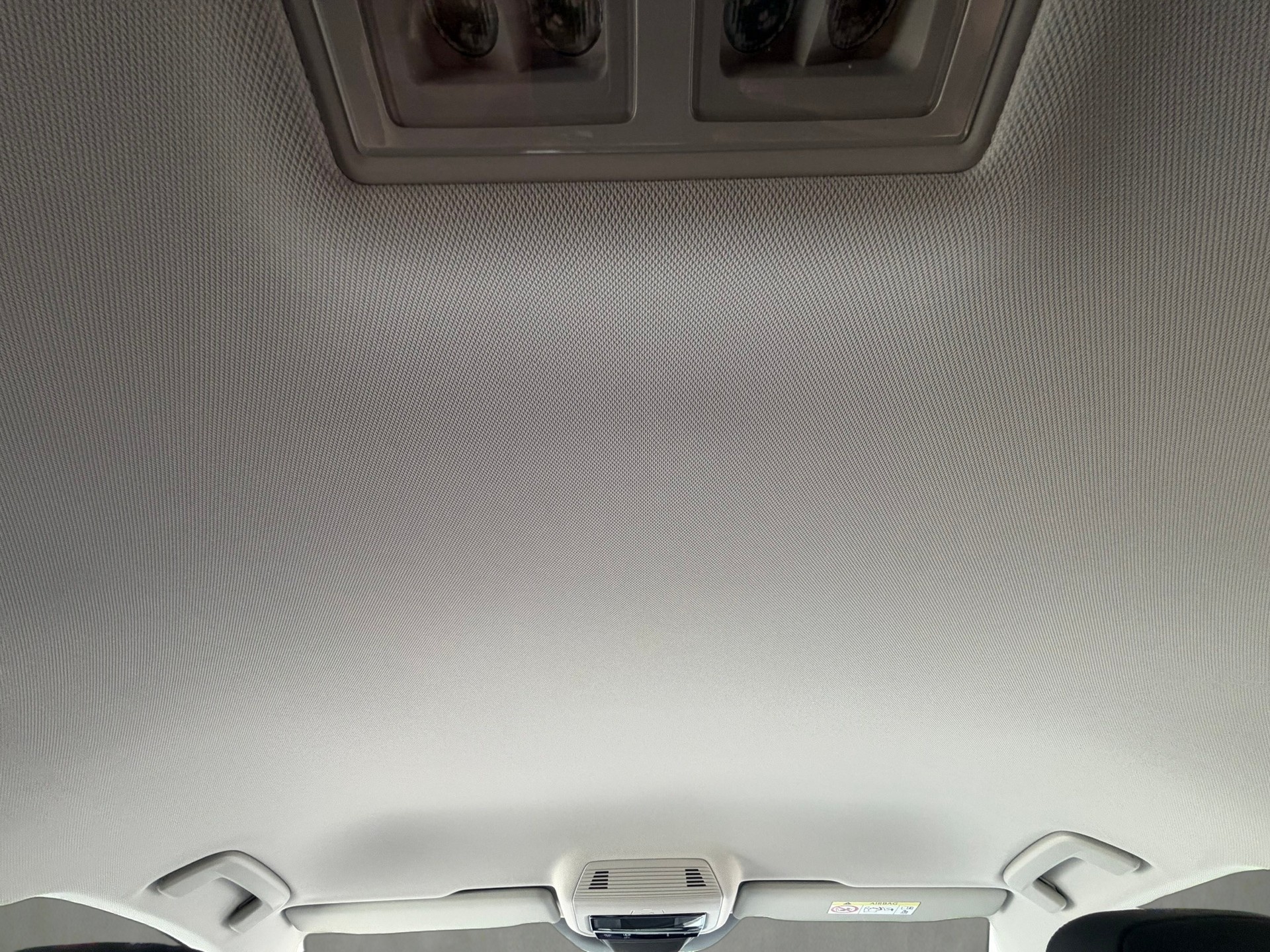 VW Golf 1.5 TSI PHEV Life-image-9