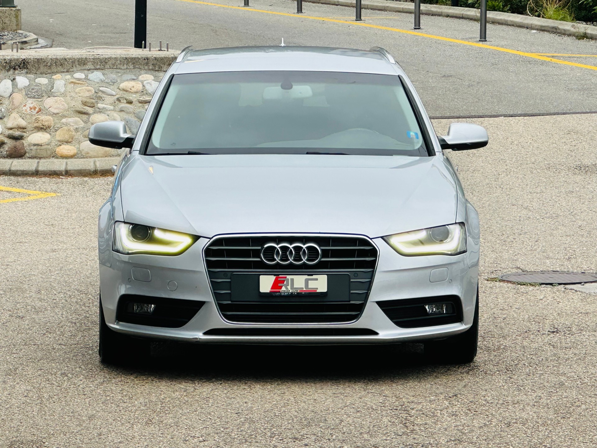 AUDI A4 Avant 2.0 TDI-showroom-element-3