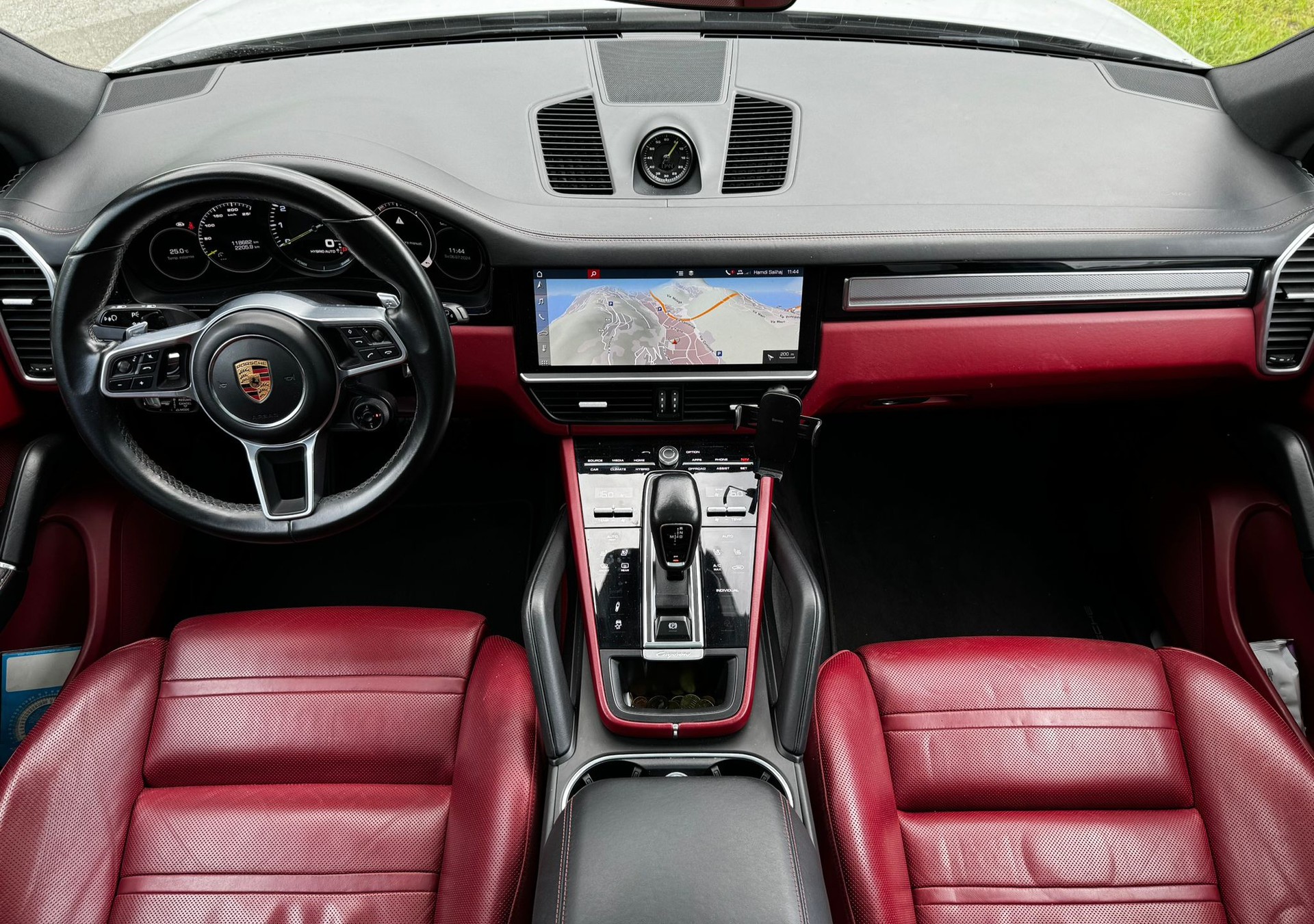 PORSCHE Cayenne E-Hybrid-image-8