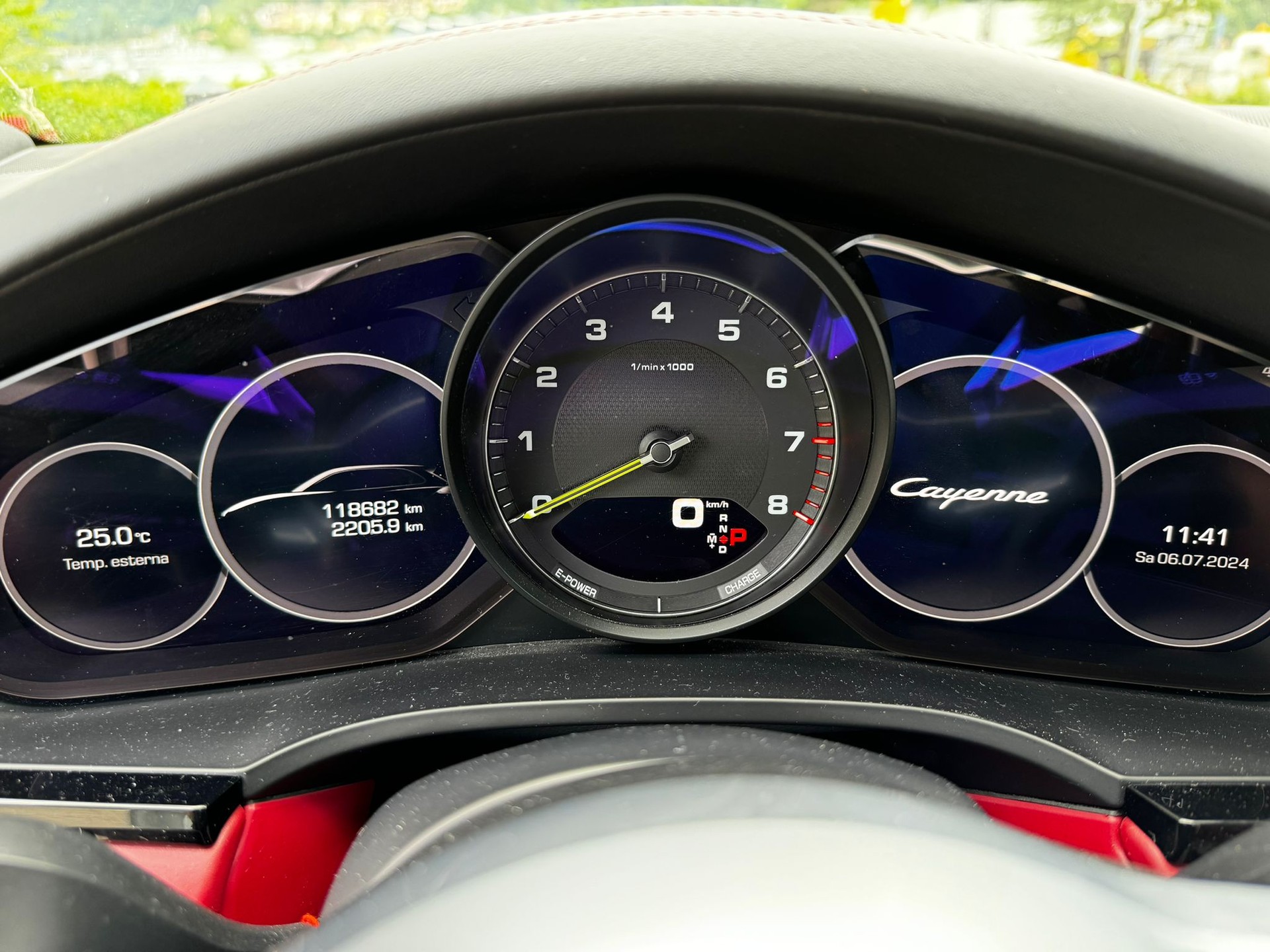 PORSCHE Cayenne E-Hybrid-image-14