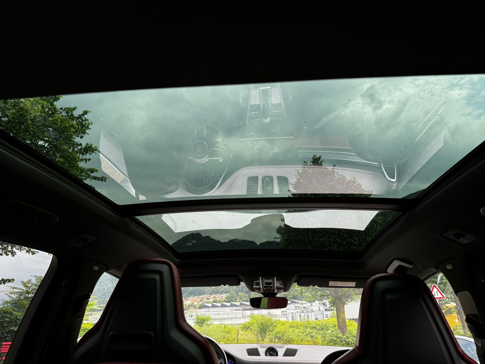 PORSCHE Cayenne E-Hybrid-image-15