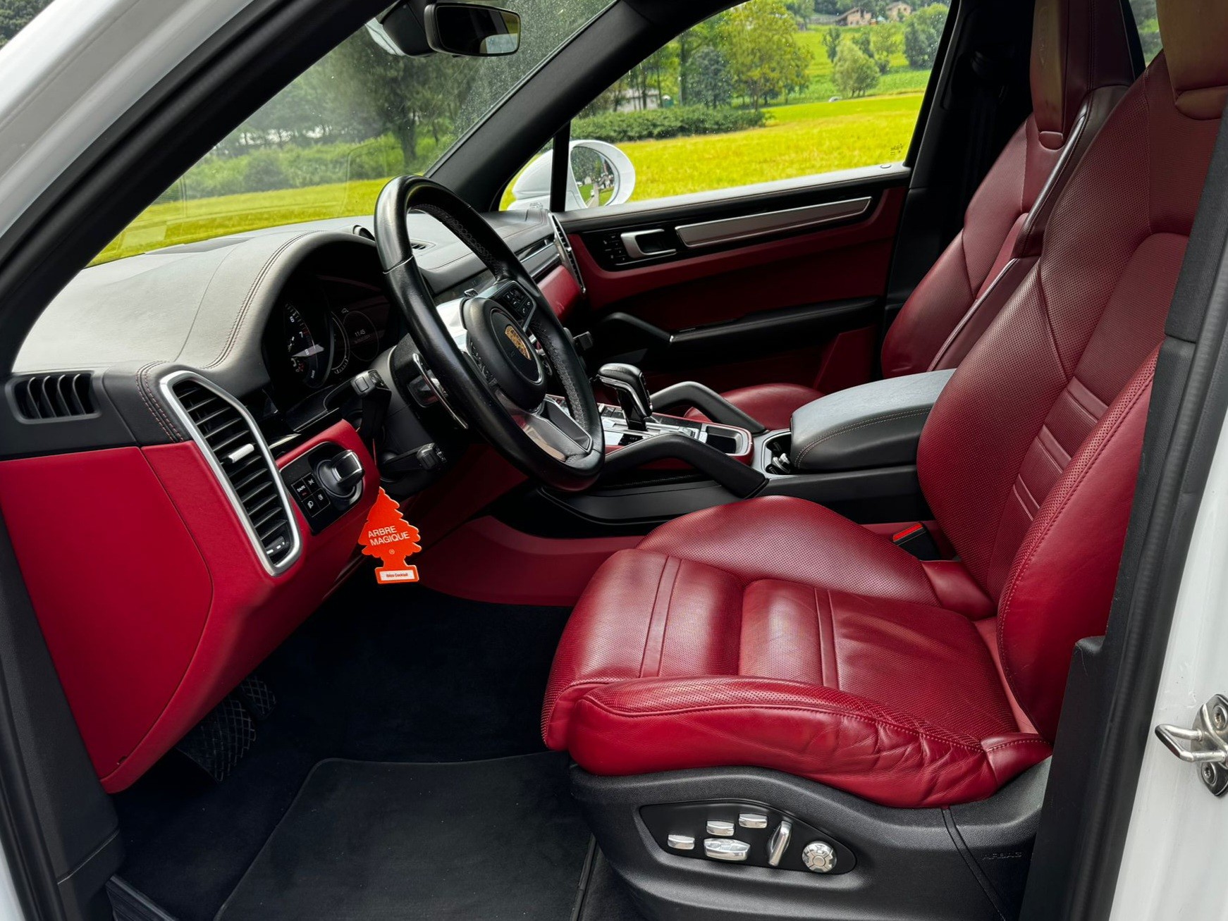 PORSCHE Cayenne E-Hybrid-image-7