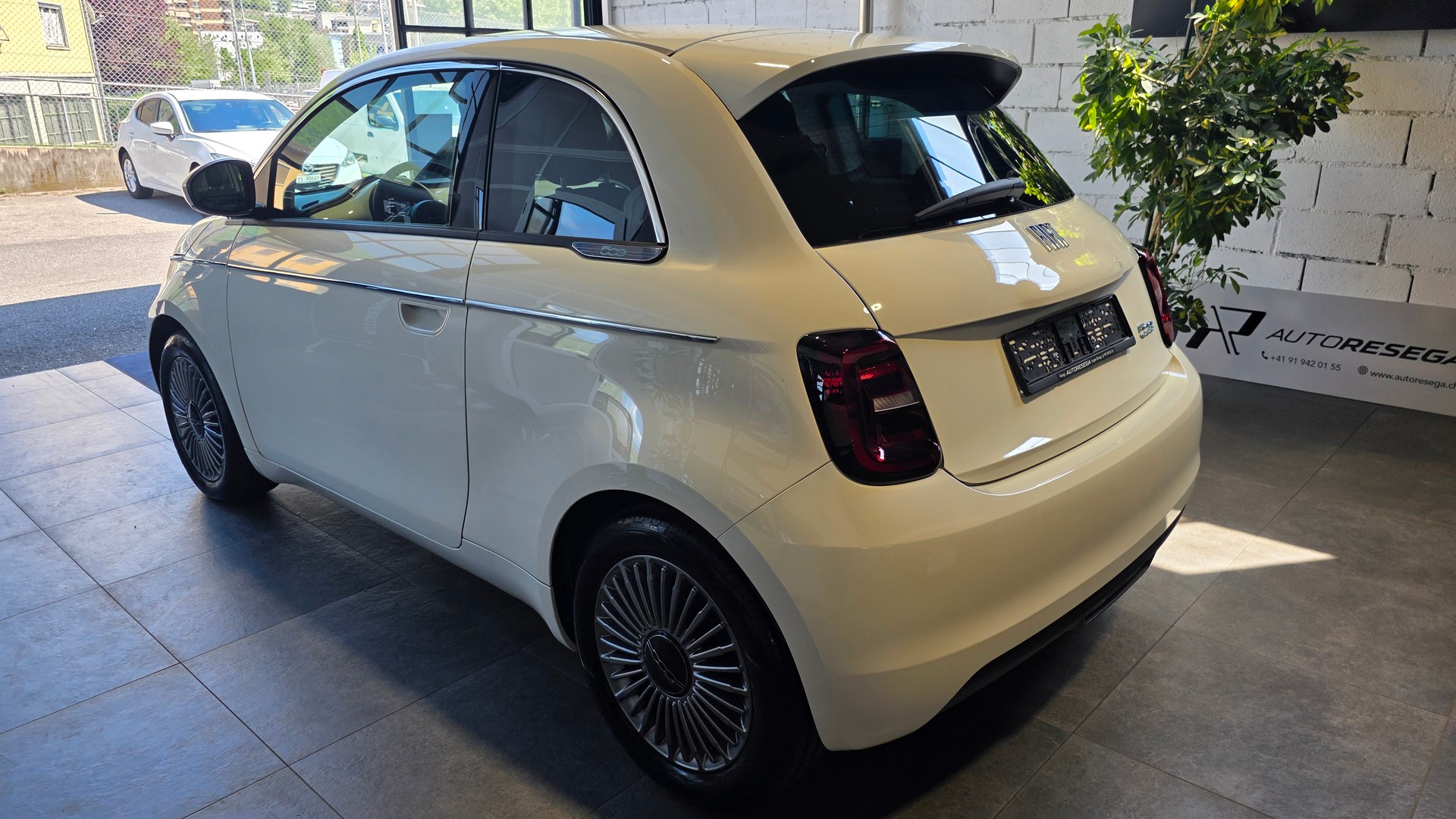 FIAT 500 electric 87 kW Icon-image-3