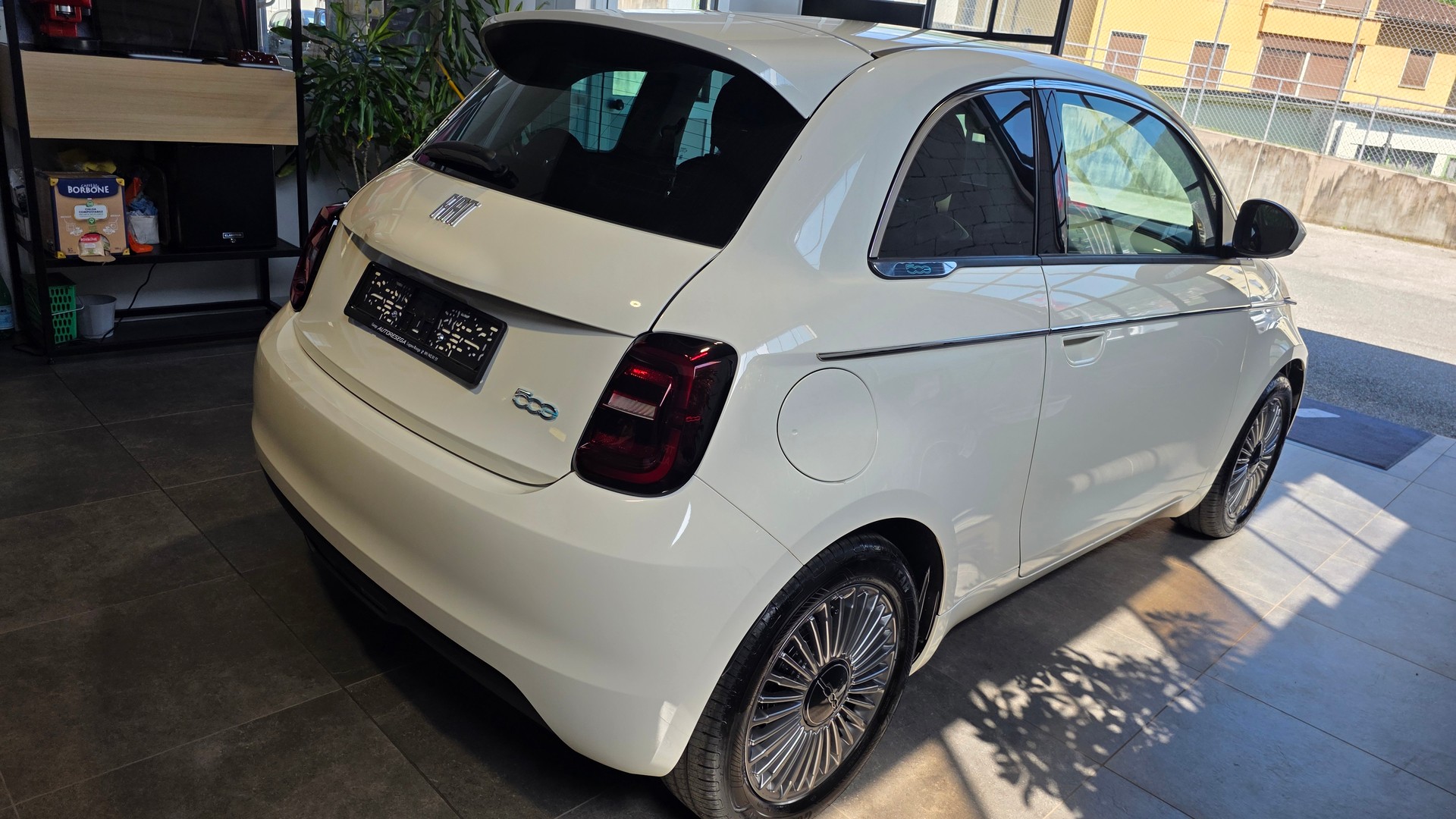 FIAT 500 electric 87 kW Icon-image-4