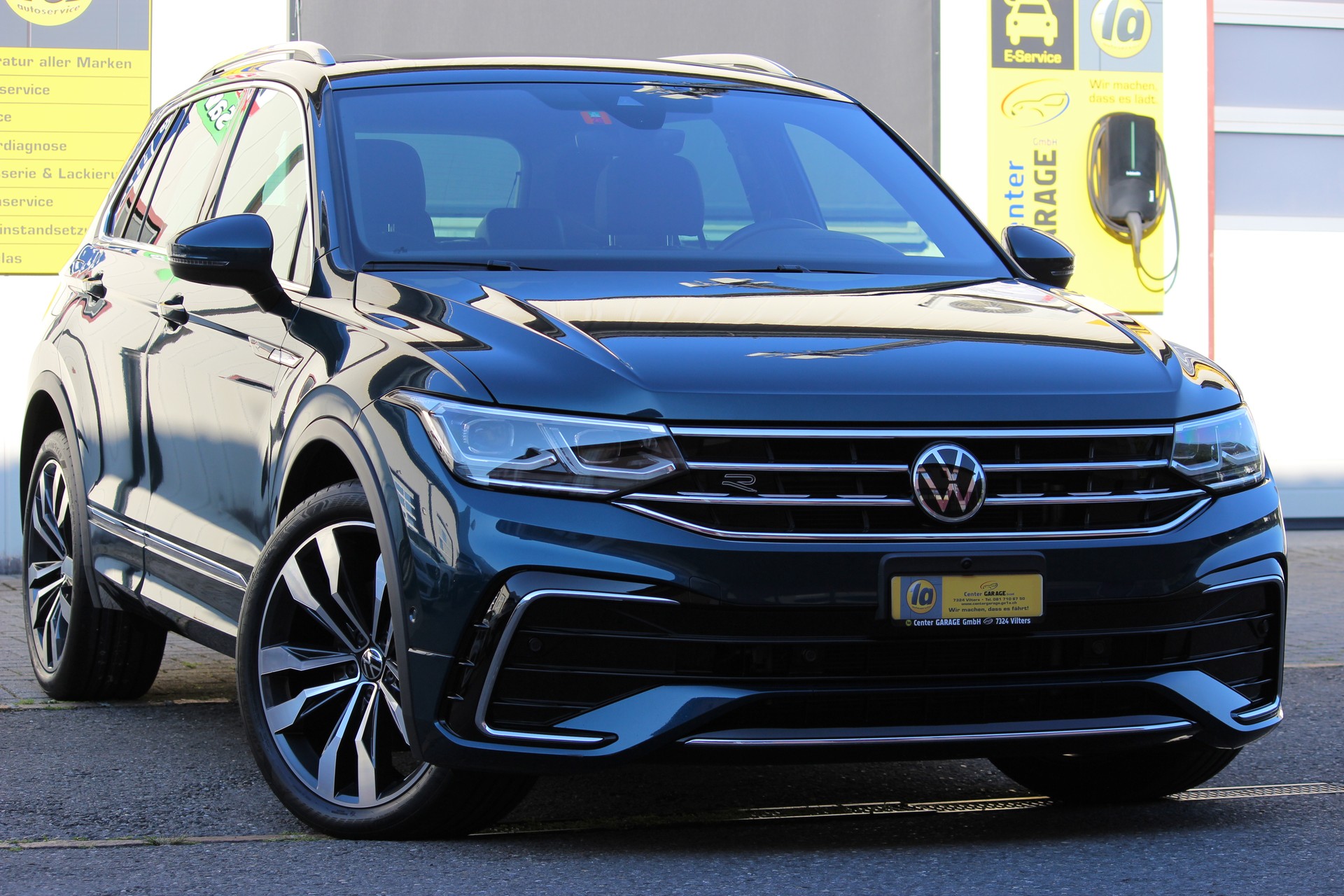 VW Tiguan 2.0 TDI SCR R-Line 4Motion DSG-image-5