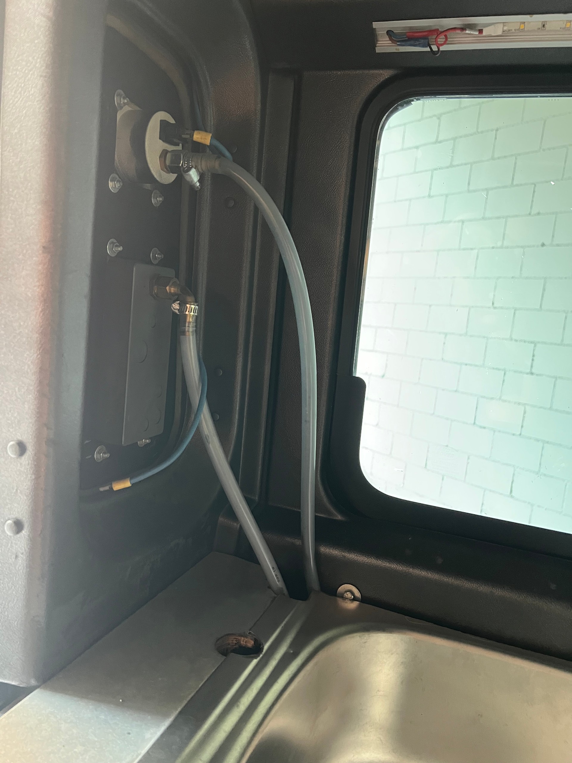 LAND ROVER Defender 90 SoftTop 2.5 Td5-image-12