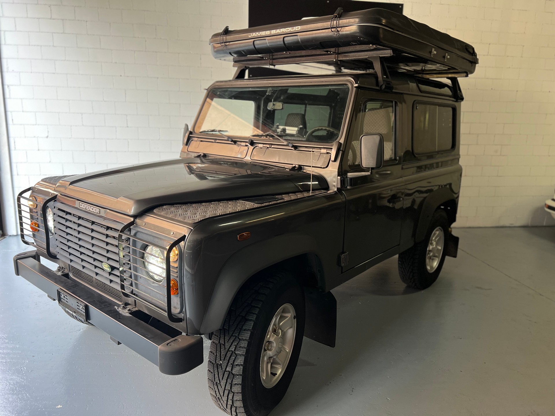 LAND ROVER Defender 90 SoftTop 2.5 Td5