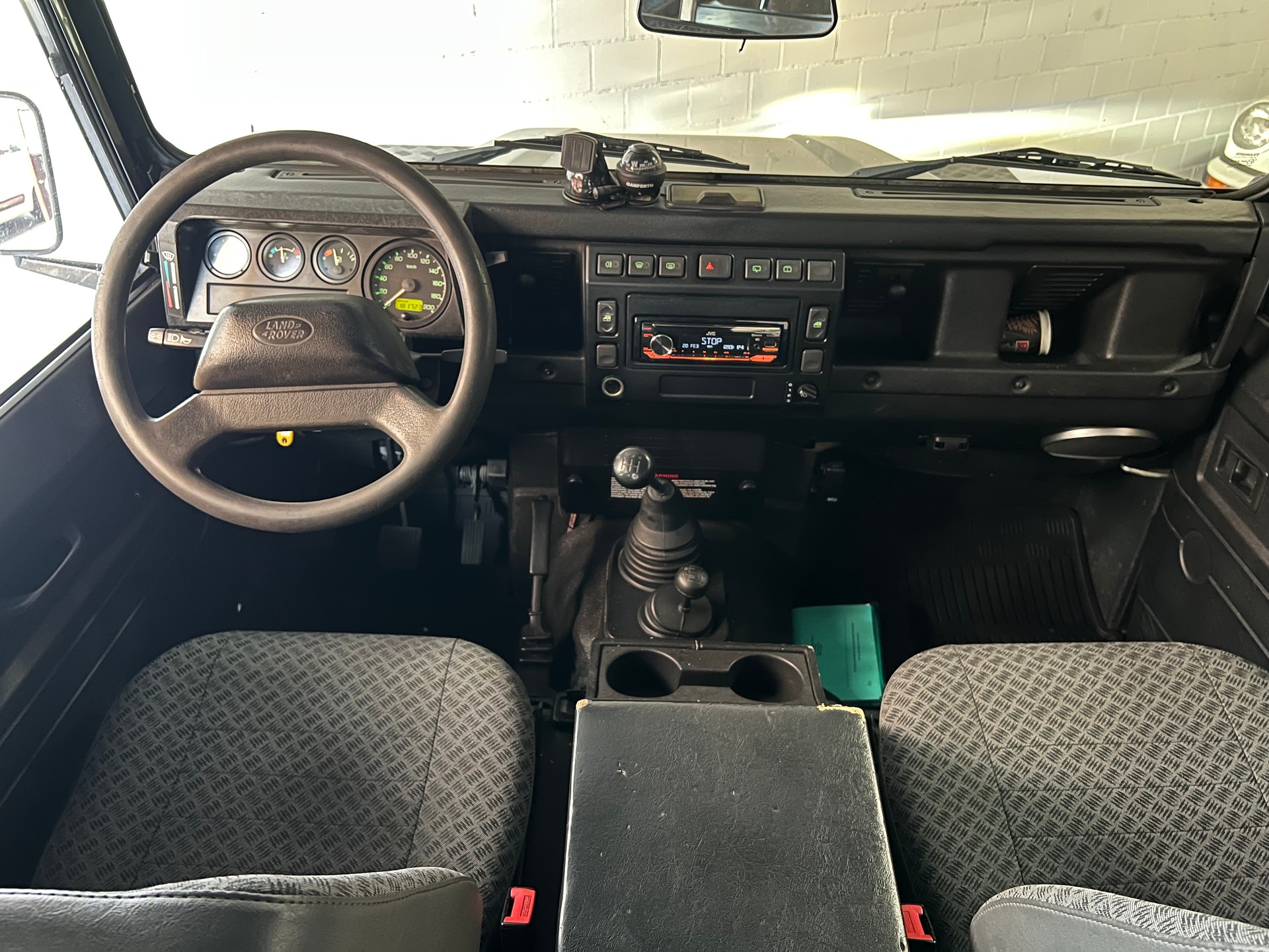 LAND ROVER Defender 90 SoftTop 2.5 Td5-image-14