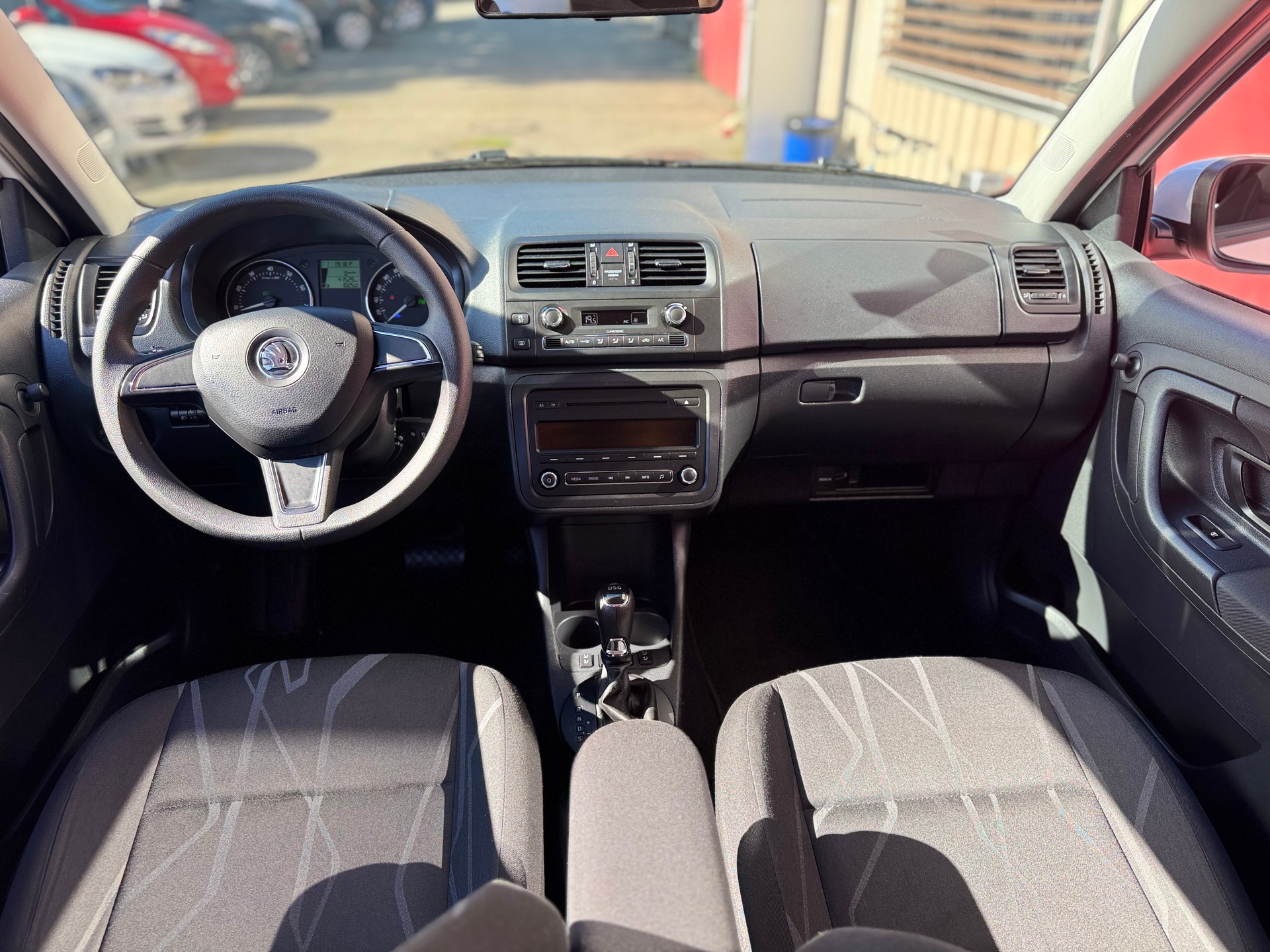 SKODA Fabia 1.2 TSI Fresh DSG-image-8