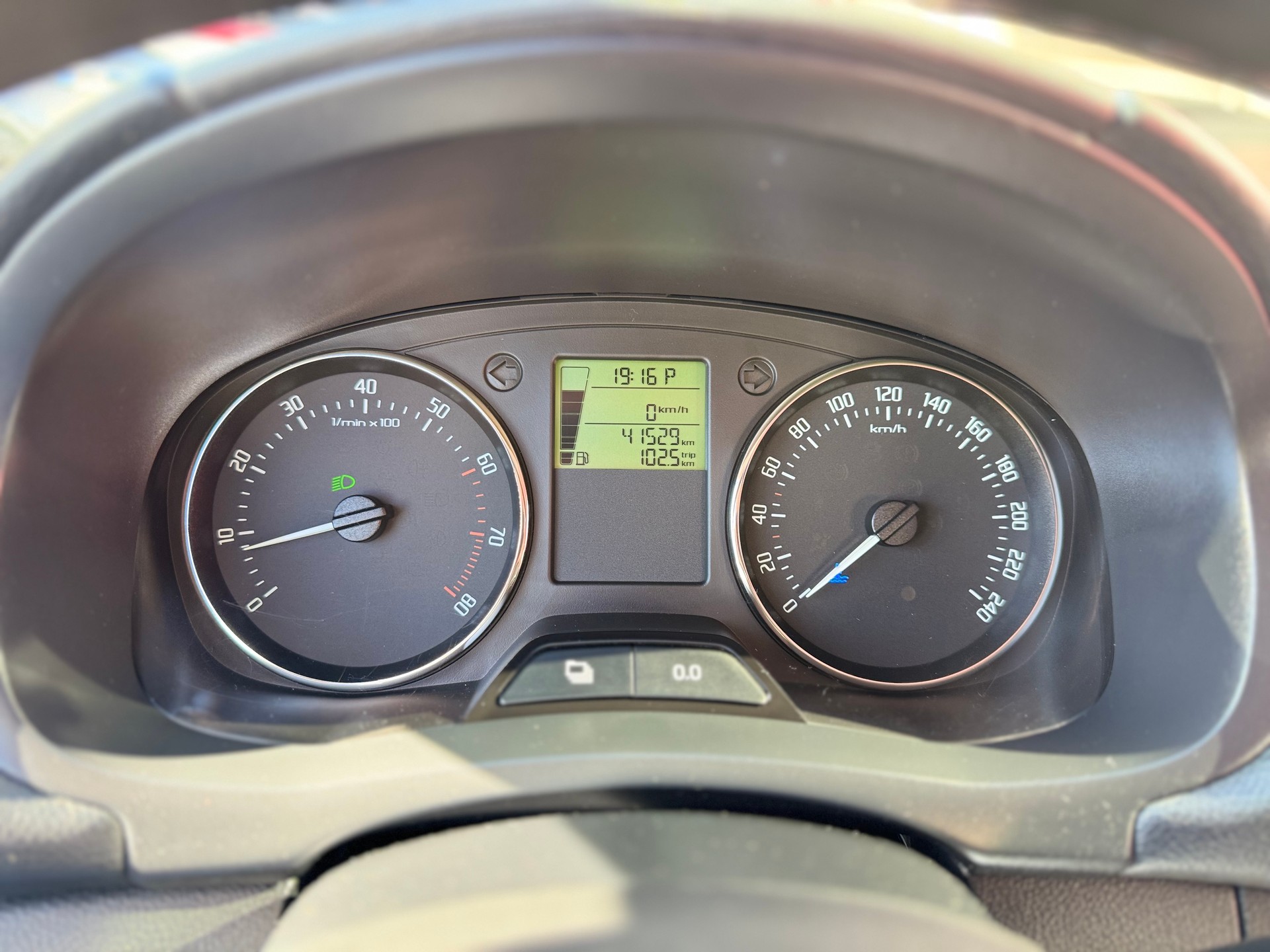 SKODA Fabia 1.2 TSI Fresh DSG-image-10