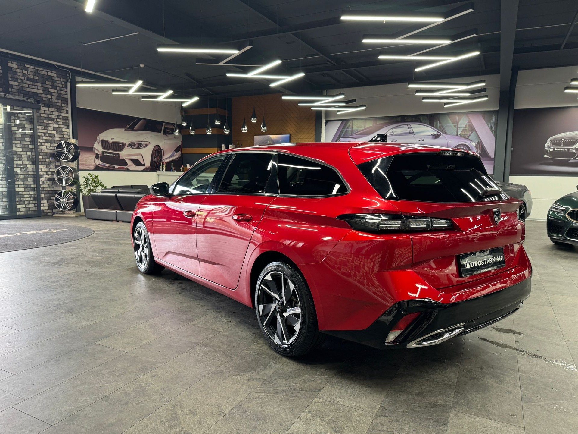 PEUGEOT 308 SW 1.5 BlueHDI Allure EAT8-image-6