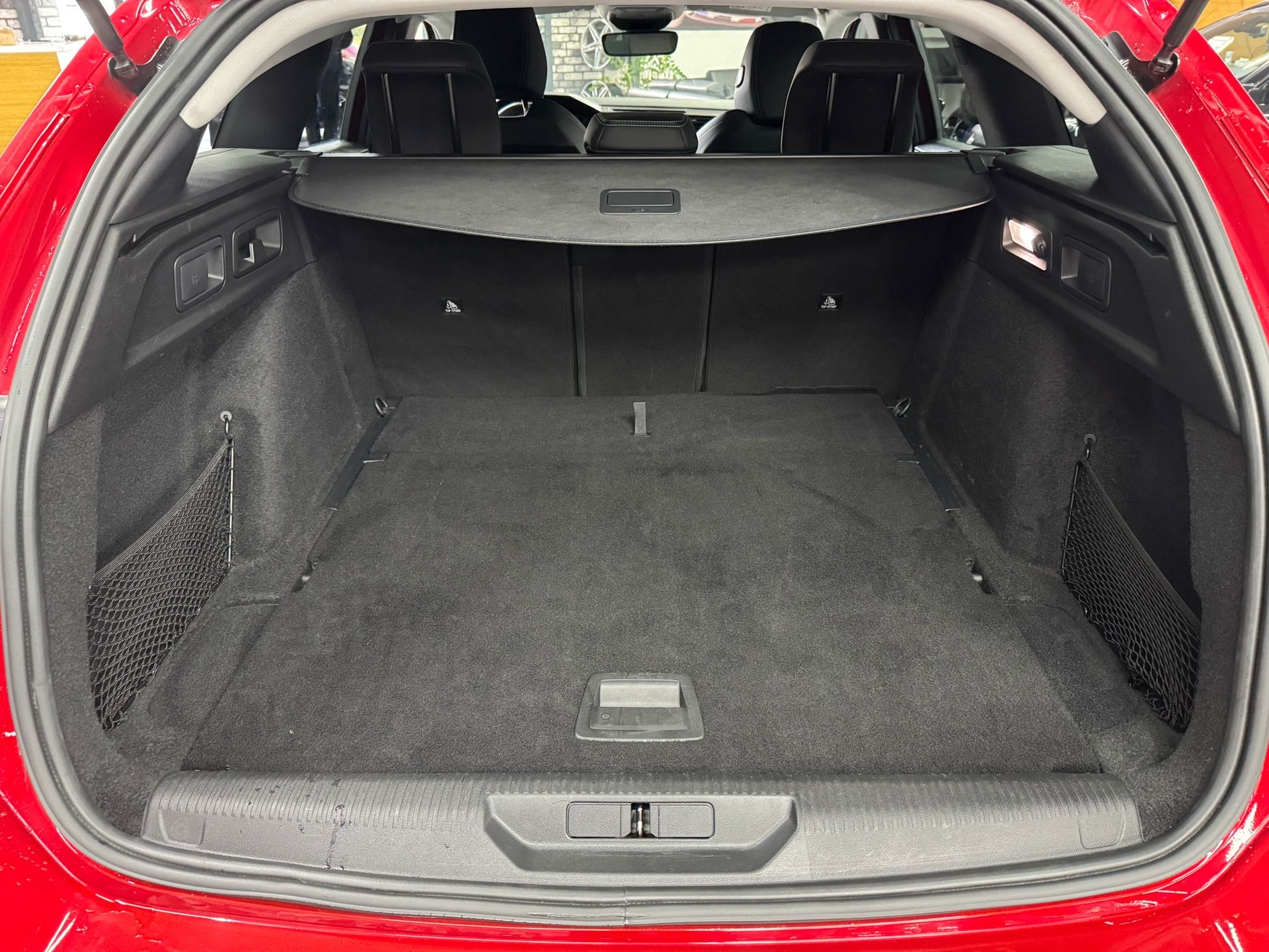 PEUGEOT 308 SW 1.5 BlueHDI Allure EAT8-image-18