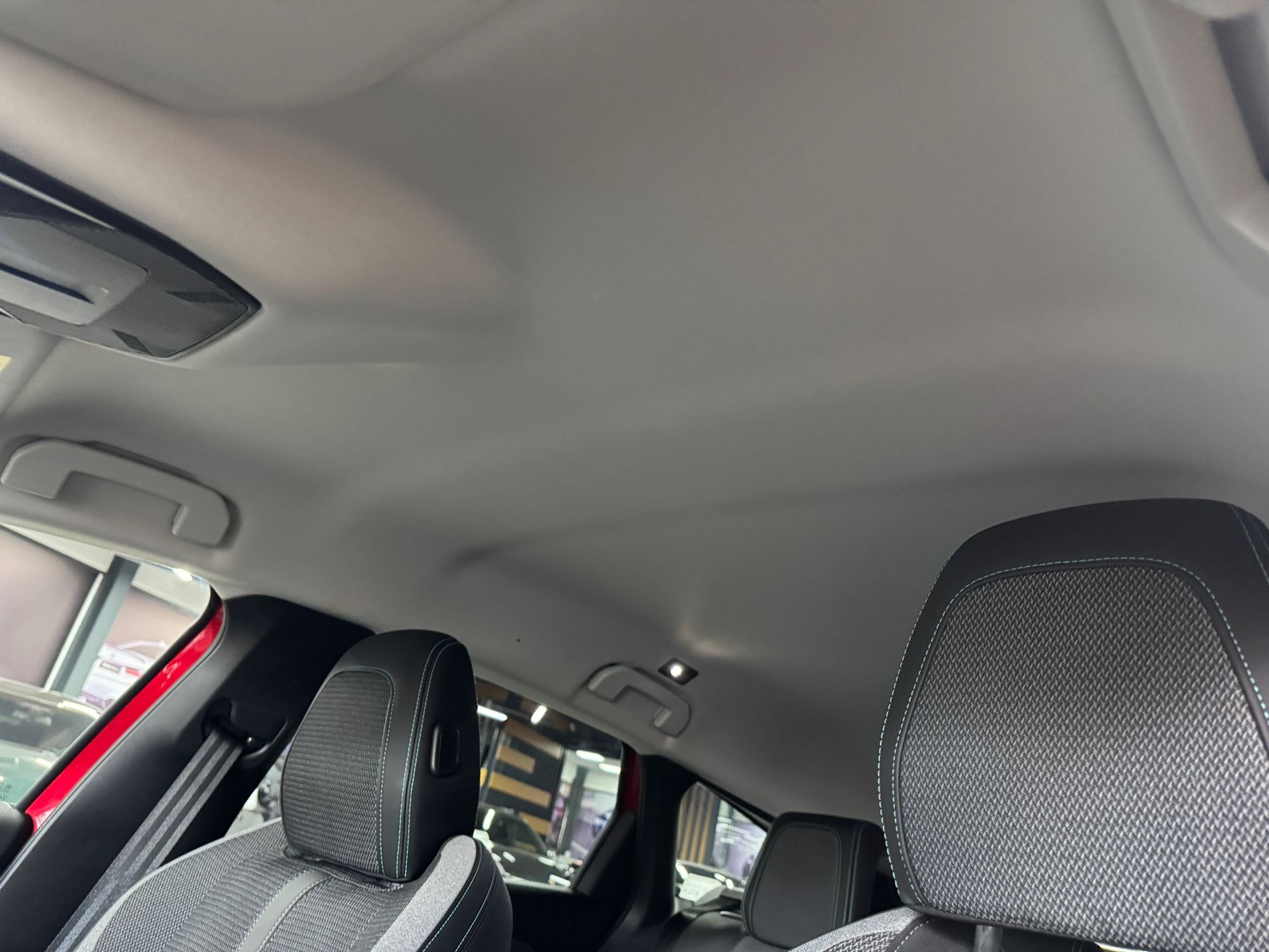 PEUGEOT 308 SW 1.5 BlueHDI Allure EAT8-image-10