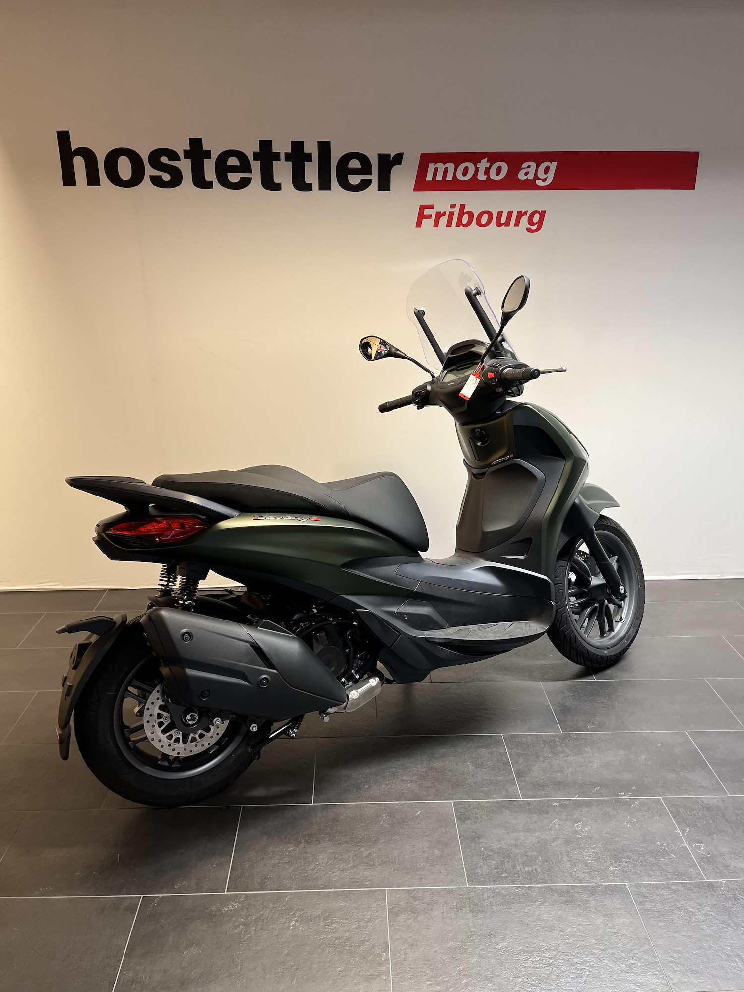 PIAGGIO Beverly 400 Sport-image-2