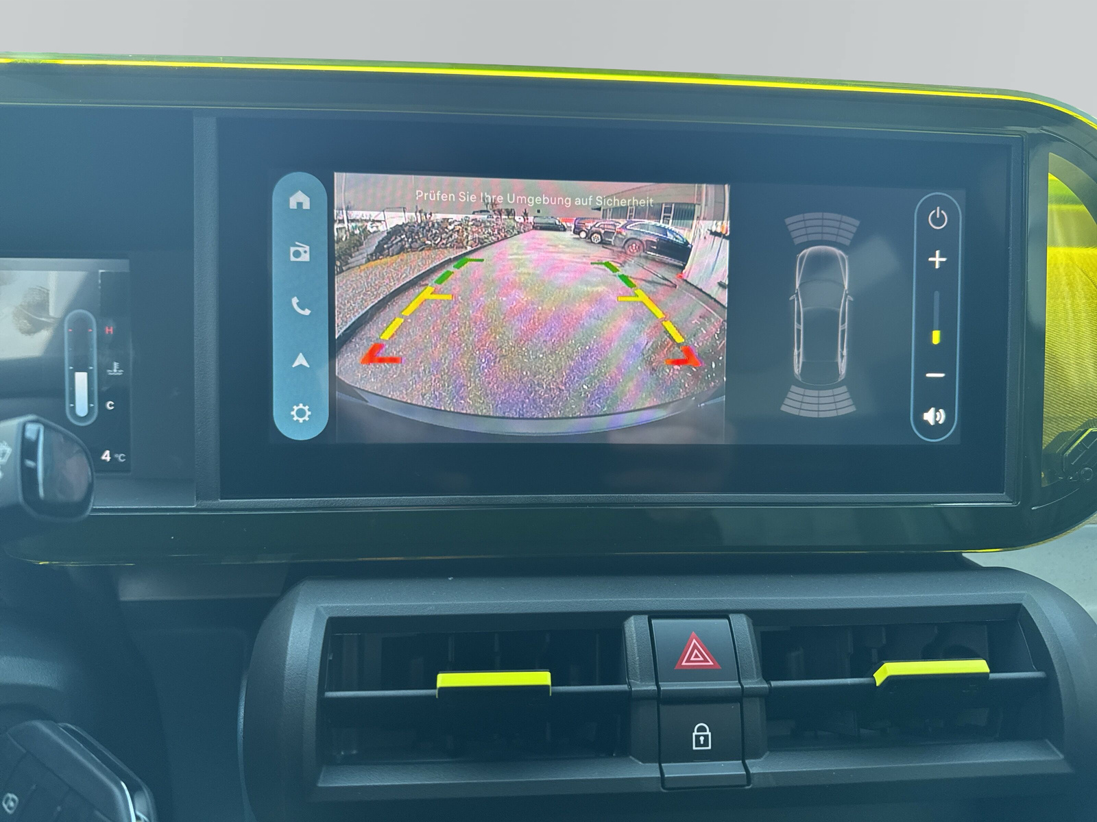 FIAT Grande Panda 1.2 Hybrid La Prima-image-10
