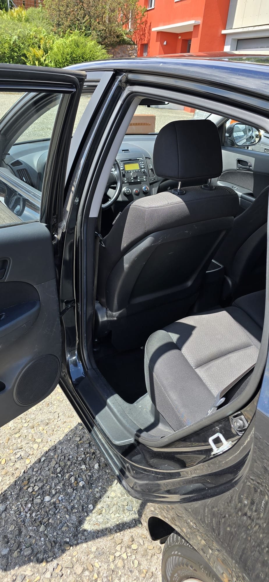 HYUNDAI i30 1.4 Comfort-image-10