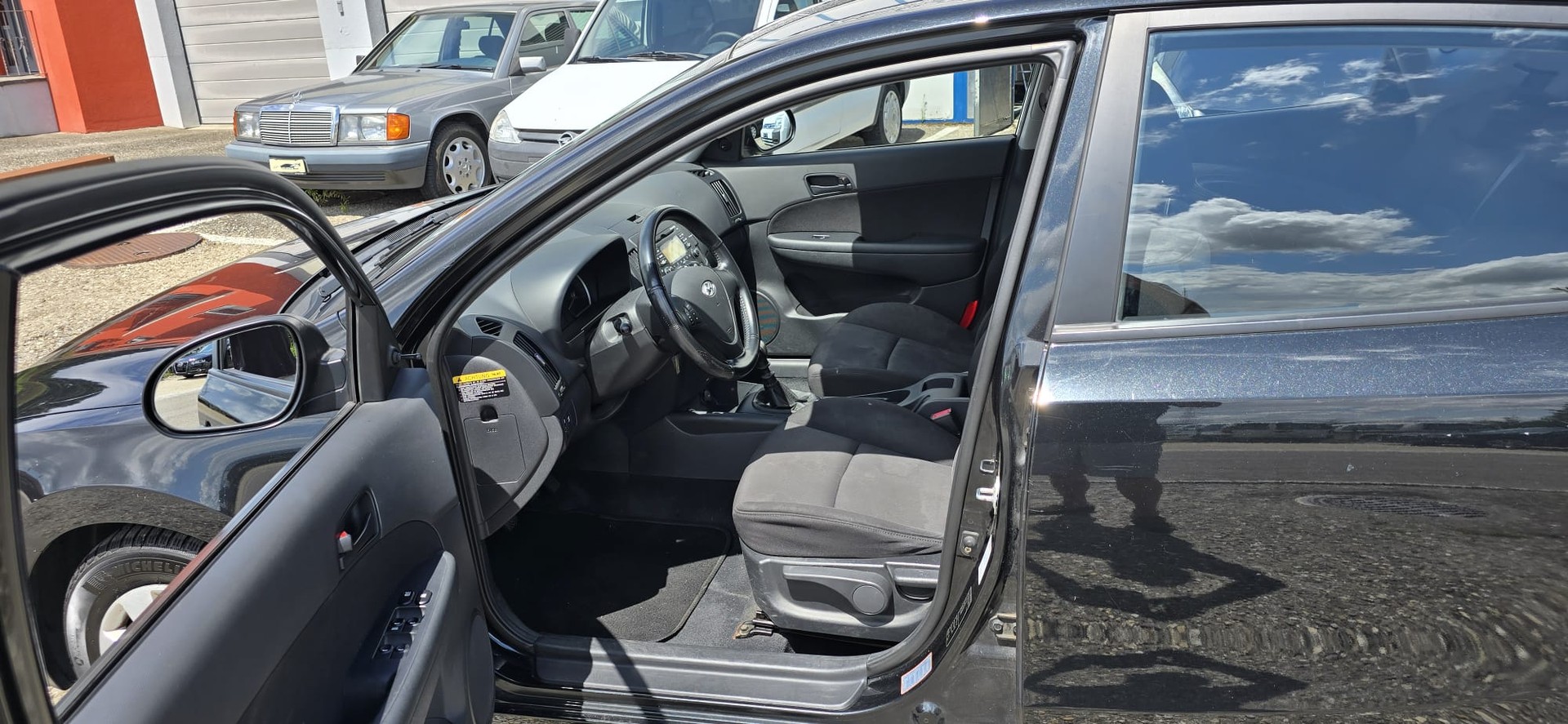 HYUNDAI i30 1.4 Comfort-image-7
