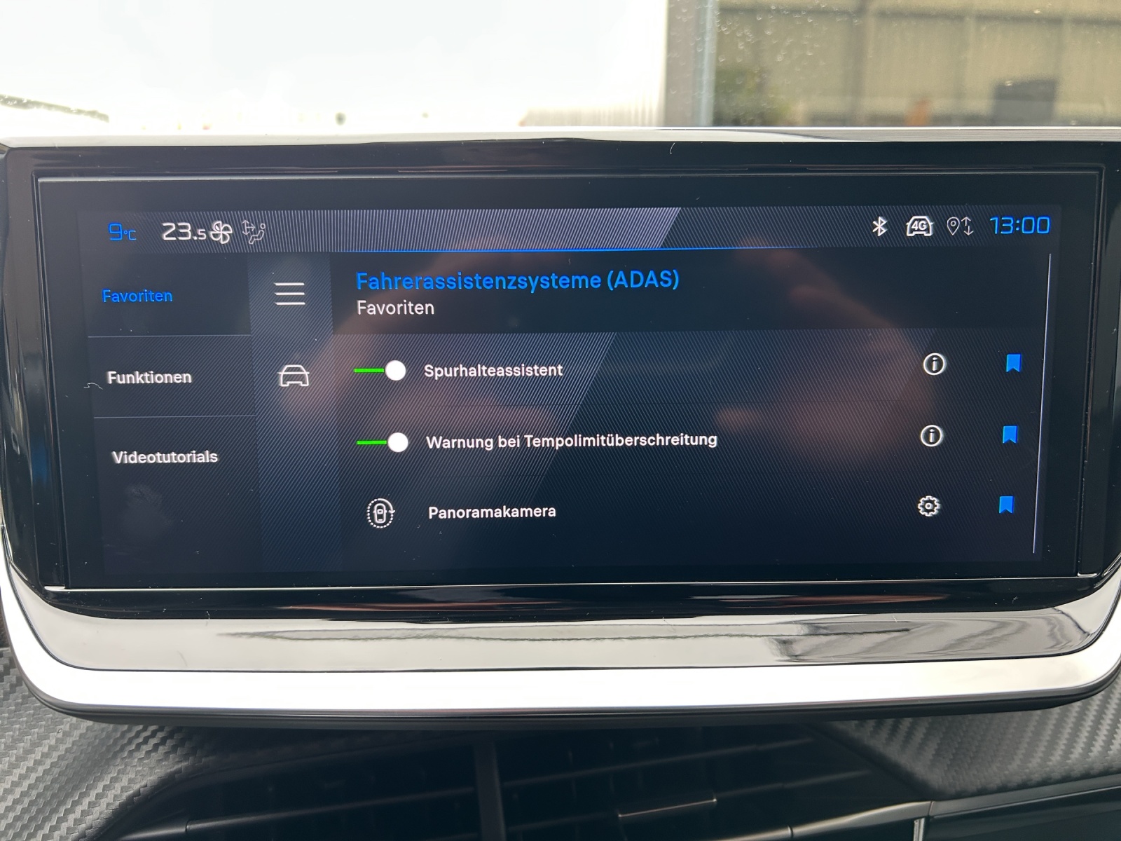 PEUGEOT 208 1.2 MHEV 110 Allure - NAVI - Rückfahrkamera-image-11