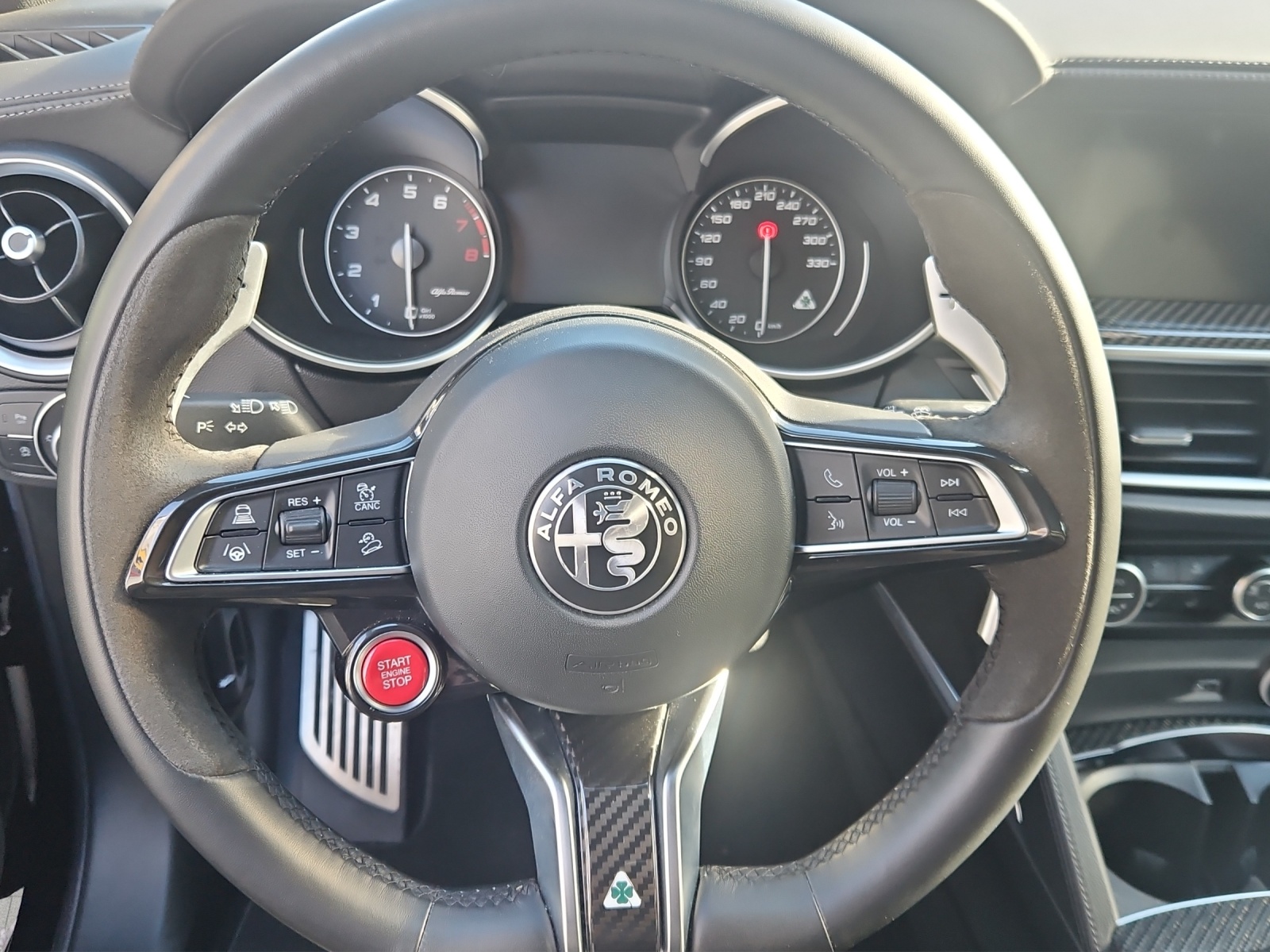 ALFA ROMEO Stelvio 2.9 V6 Quadrifoglio Q4-image-15