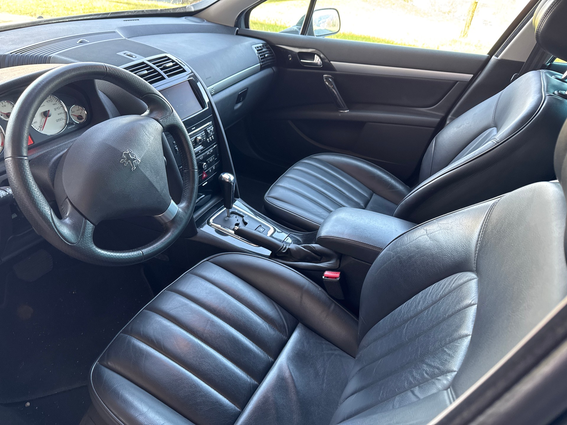 PEUGEOT 407 SW 3.0 SV Platinium Edition Automatic-image-10