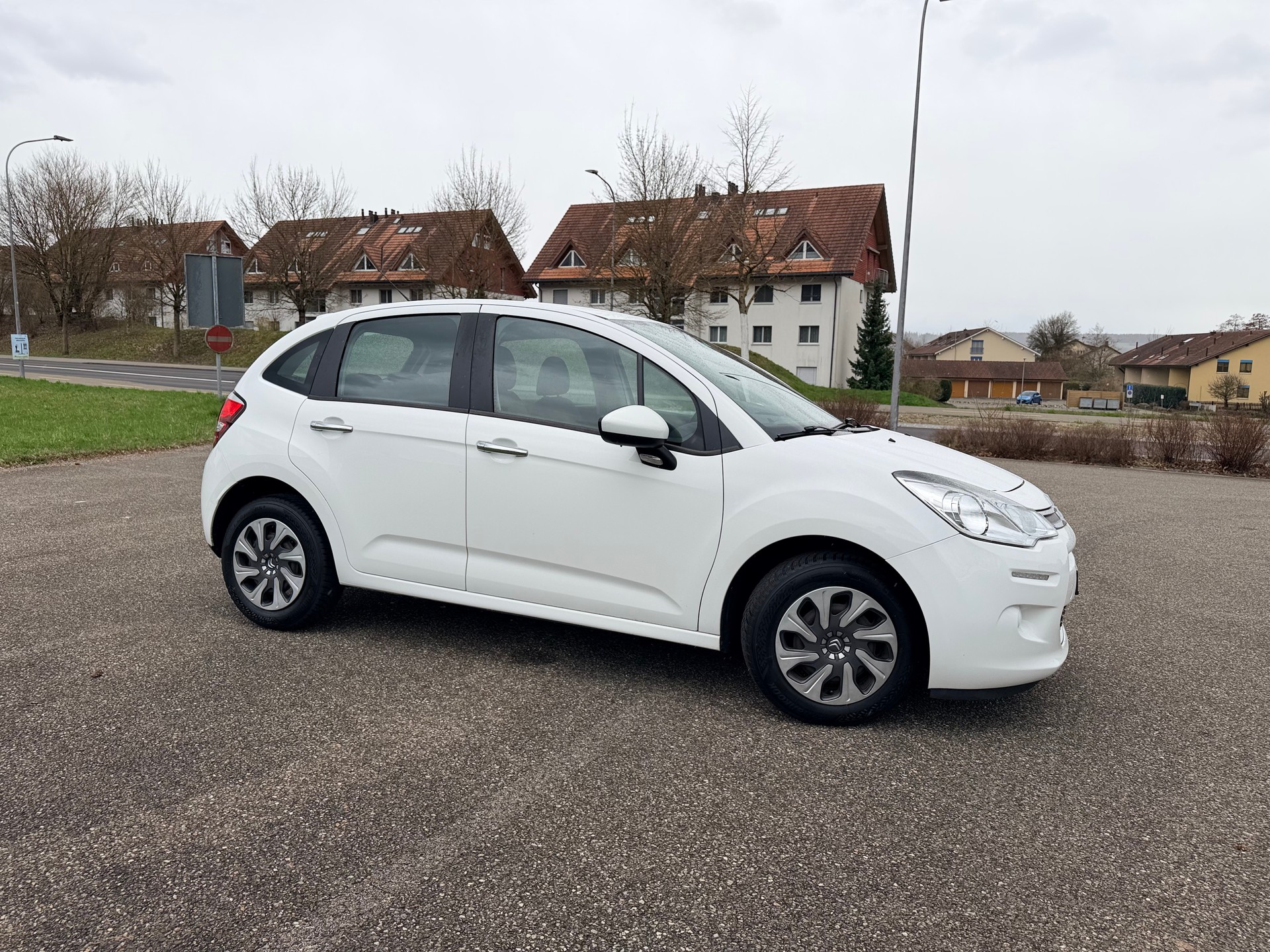 CITROEN C3 1.2i Attraction-image-7