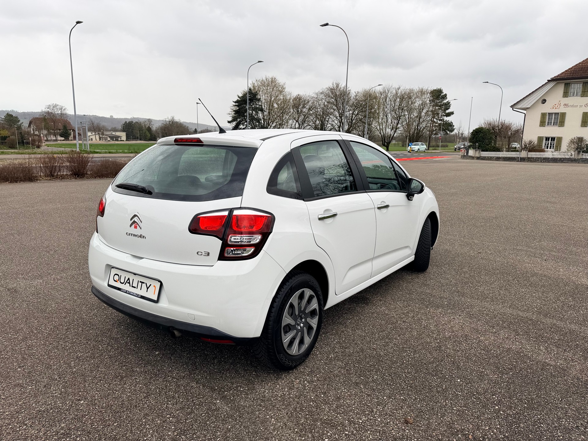 CITROEN C3 1.2i Attraction-image-4