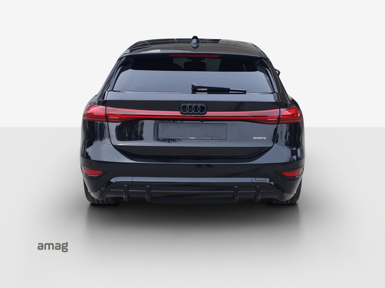 AUDI A6 Avant e-tron quattro-showroom-element-3