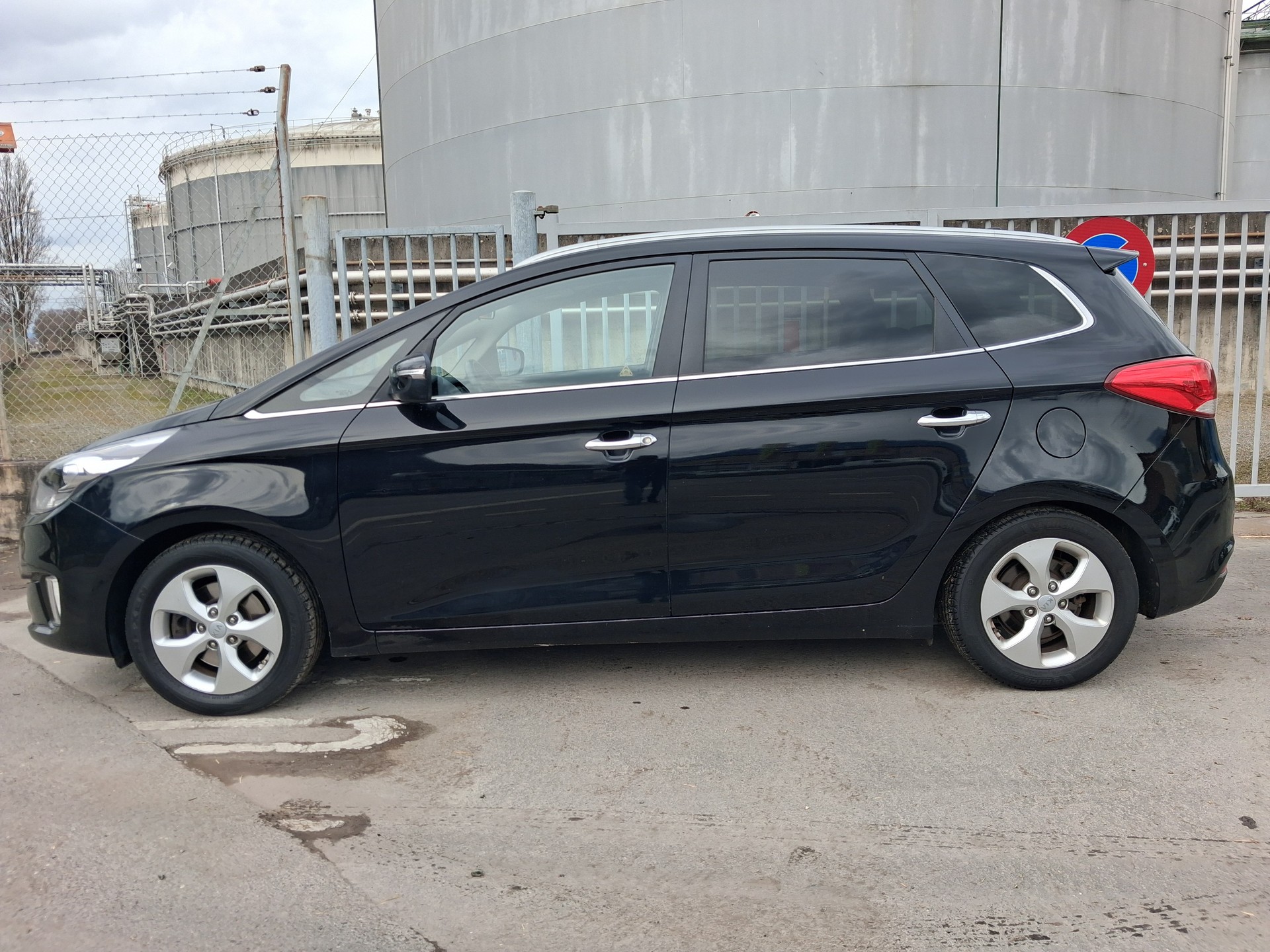 KIA Carens 1.6 GDI Dynamic.. 7 places-image-6
