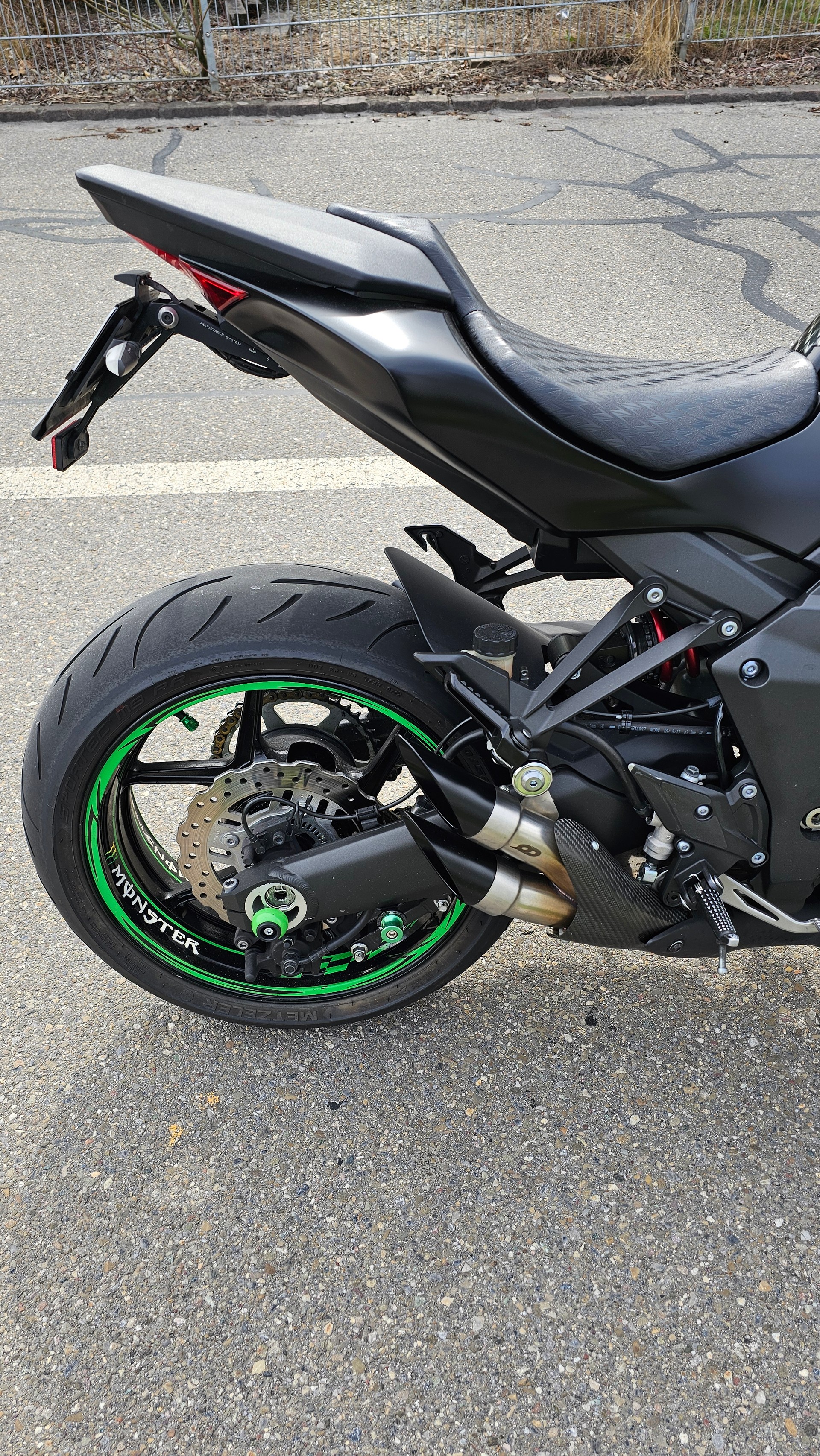 KAWASAKI Z 1000 ABS-image-1