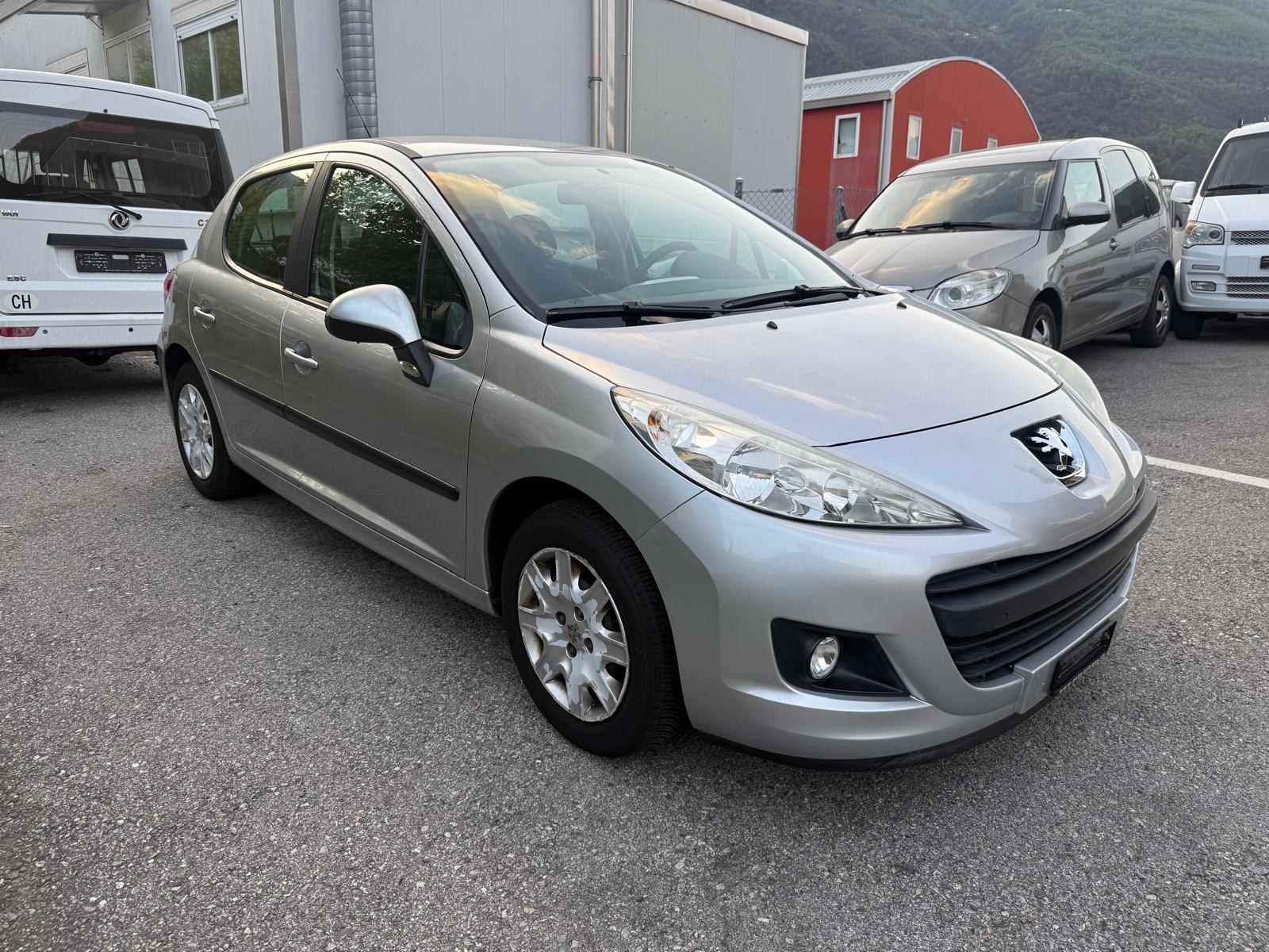 PEUGEOT 207 1.4 Trendy Clim